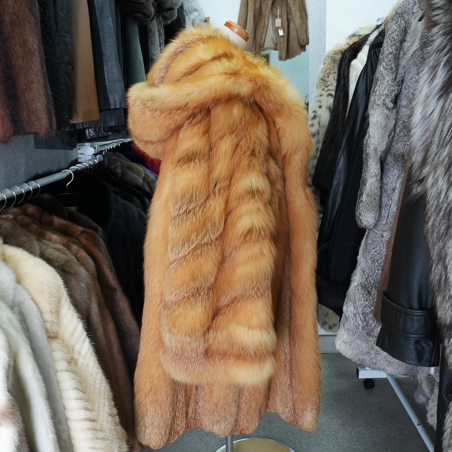 Red Fox Hoodie Long Coat - Genuine Vintage Fur From Japan
