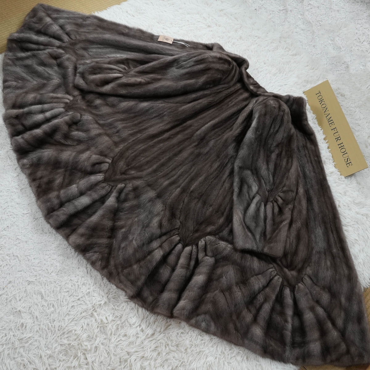 Blue iris Mink Fur Coat Patterned hem AMERICAN Legend - Genuine Vintage Fur From Japan