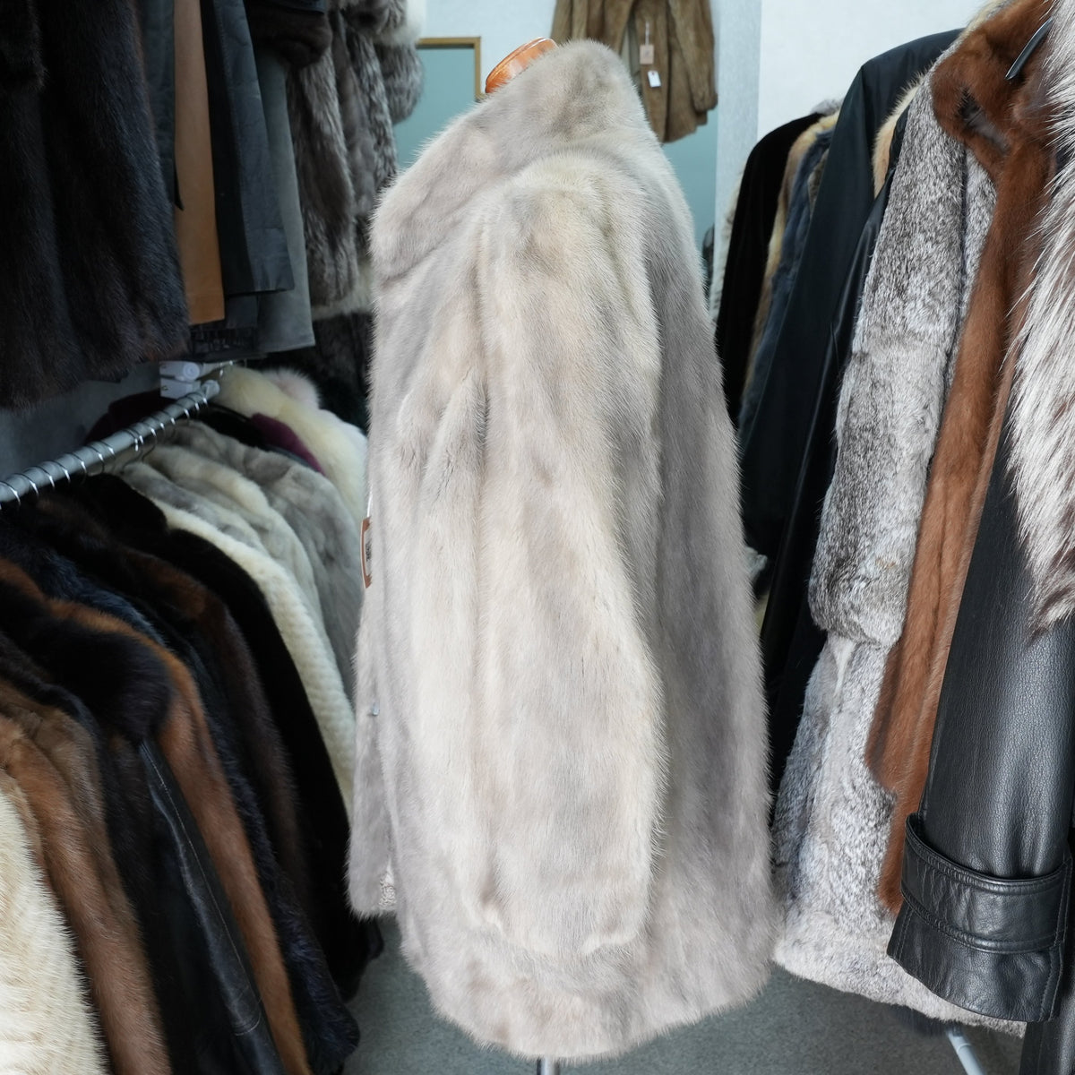 Sapphire Mink Fur Coat Rambulton - Genuine Vintage Fur From Japan