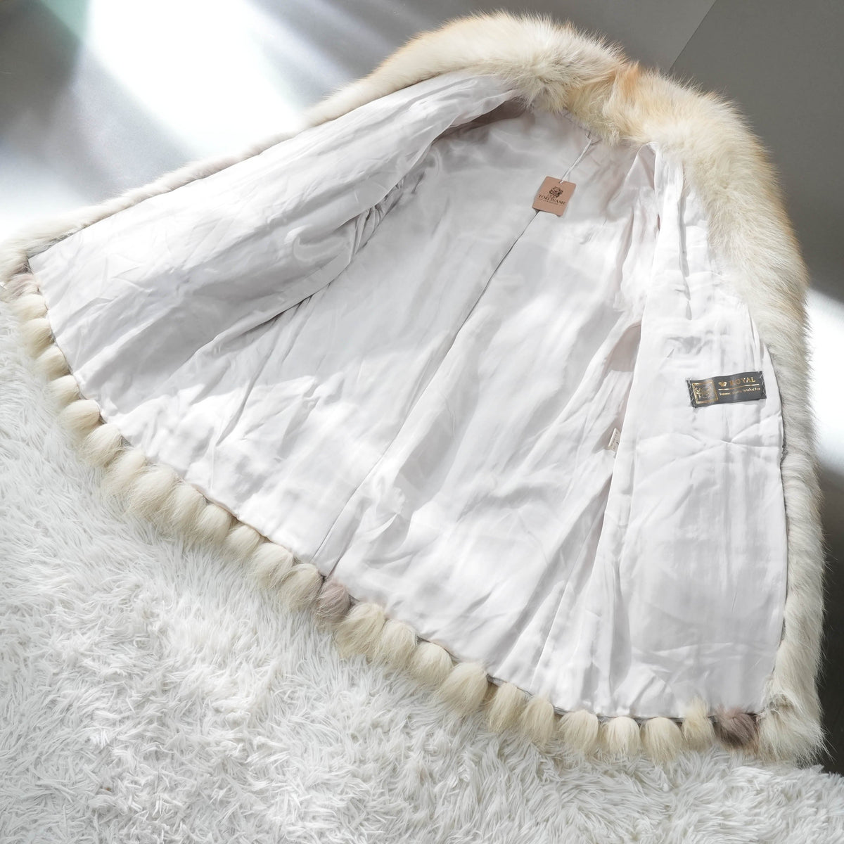 Golden Island Fox Fur Coat SAGA ROYAL FOX - Genuine Vintage Fur From Japan
