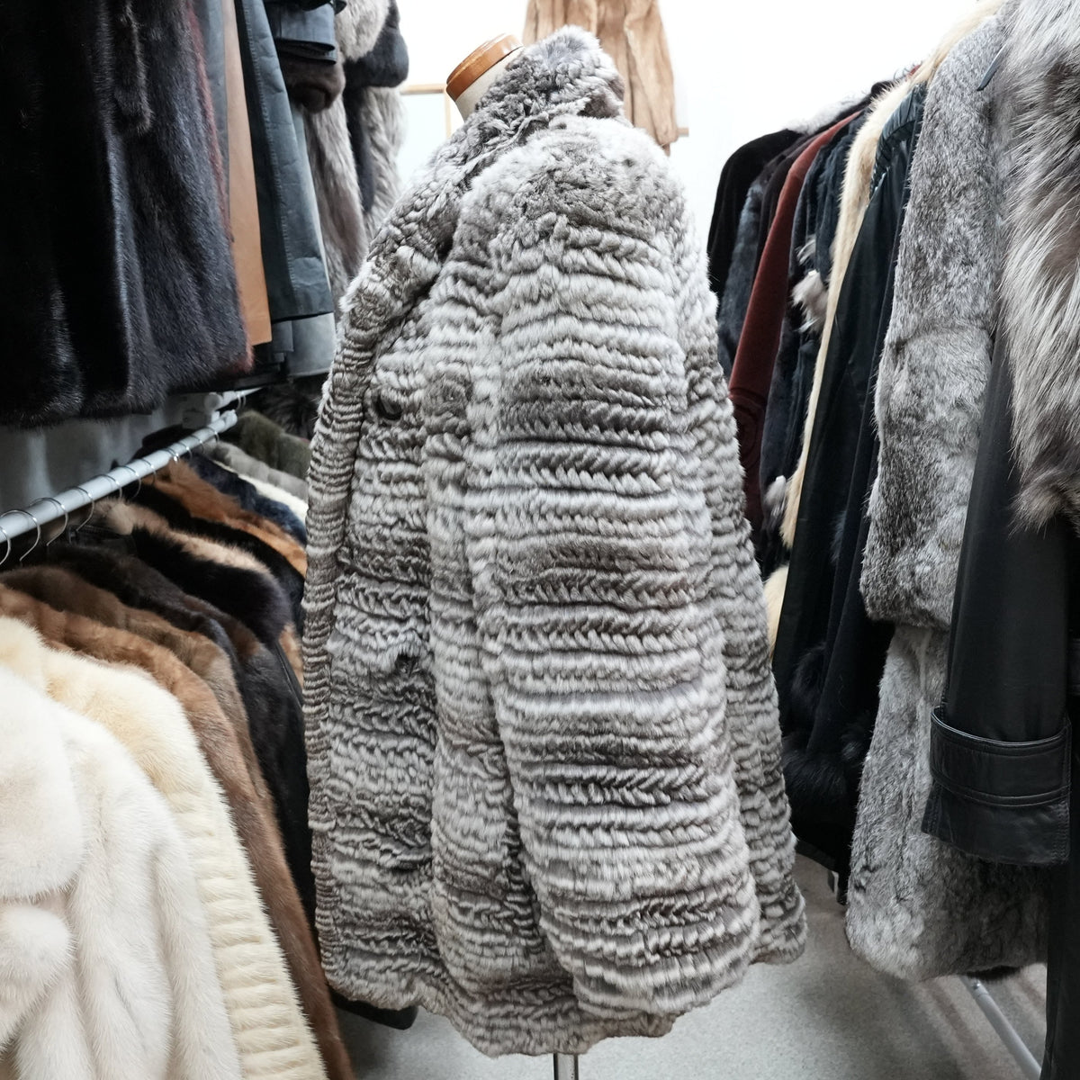 Yarn Chinchilla Fur Coat Nakamura Fur - Genuine Vintage Fur From Japan