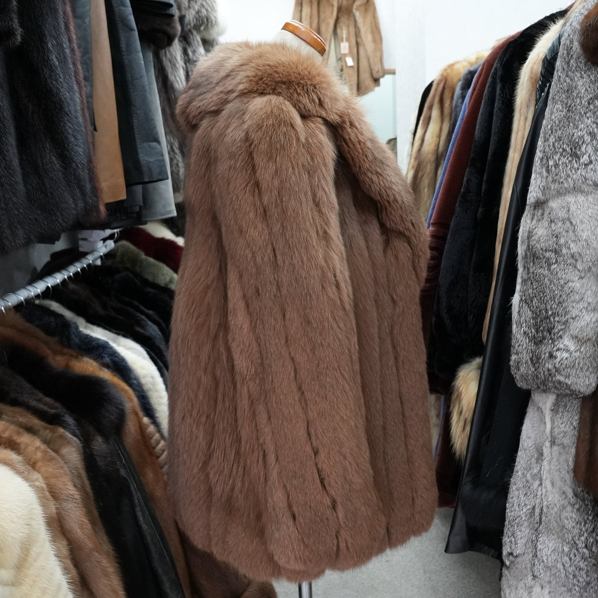 Brown Dyed Fox Fur Coat OS FUR - Genuine Vintage Fur From Japan