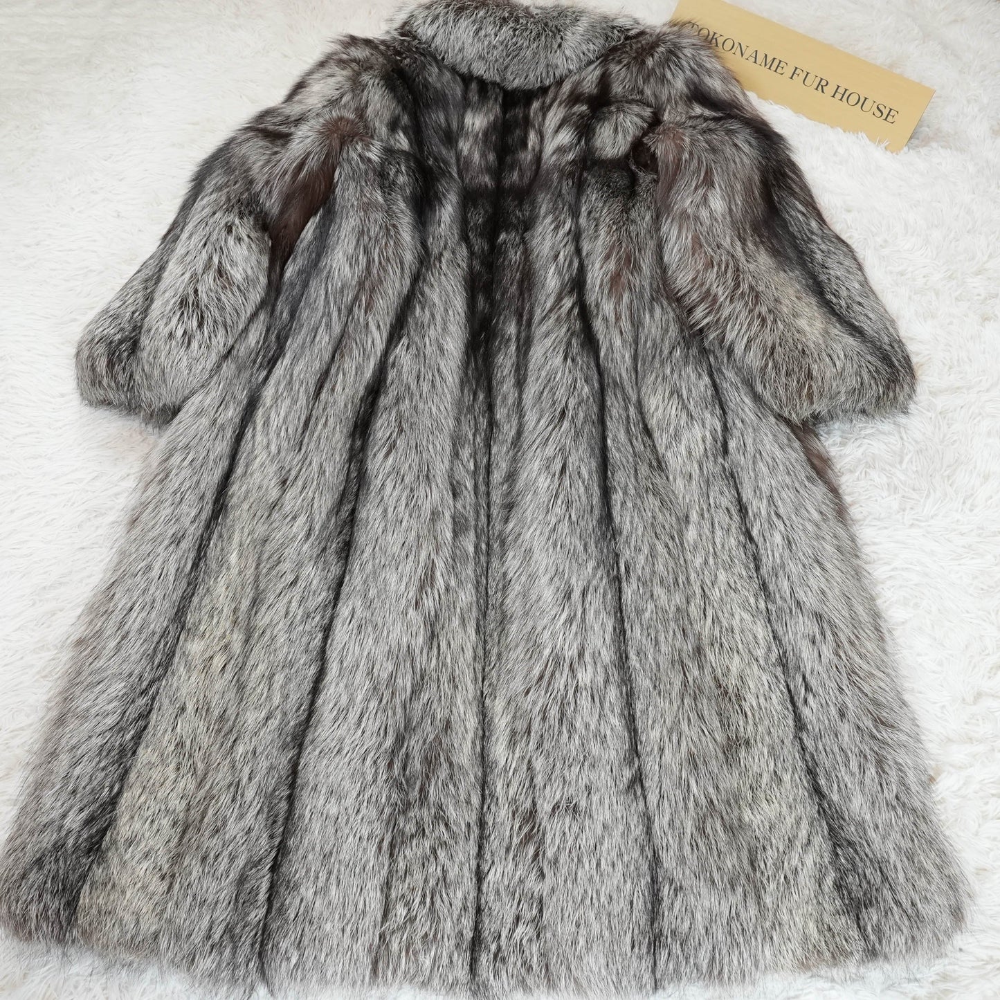 Floor length Silver Fox Very Long Coat  CC logo - Genuine Vintage Fur From Japan