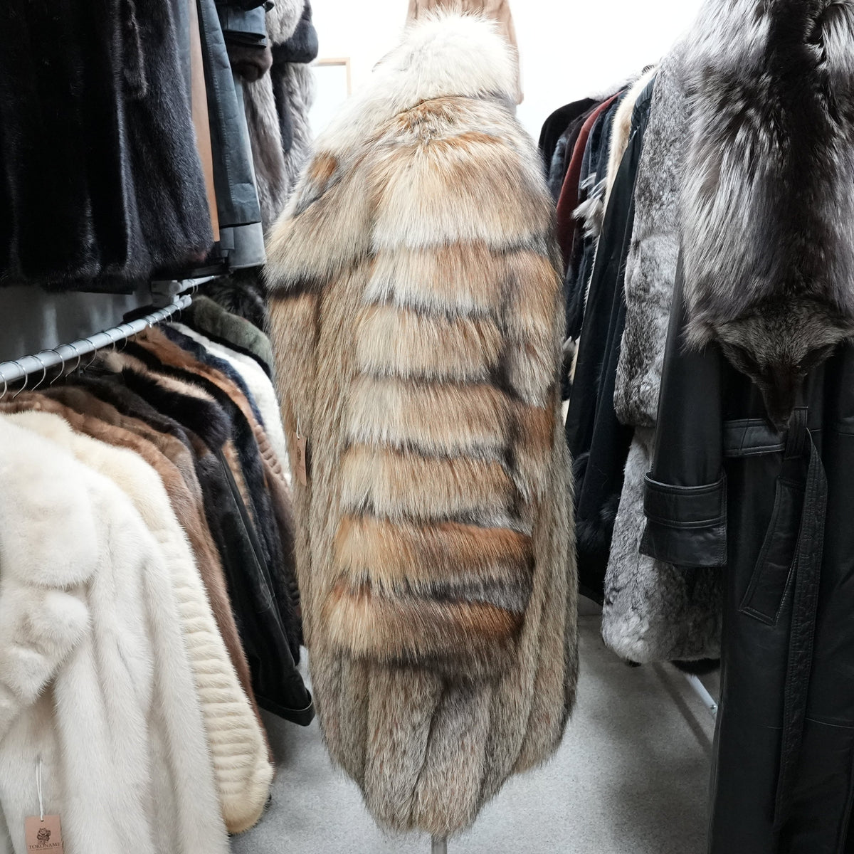 Golden Cross Fox Fur Coat EMBA Soft and Fluffy - Genuine Vintage Fur From Japan