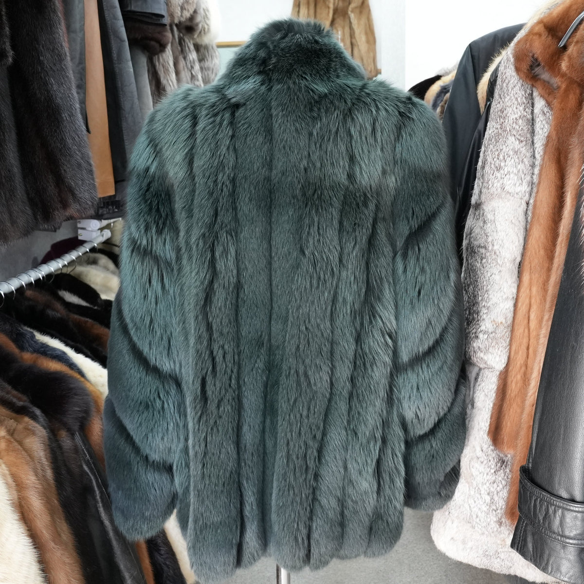 Dark Green Dyed Fox Fur Coat Soft and Fluffy Malvoisie - Genuine Vintage Fur From Japan
