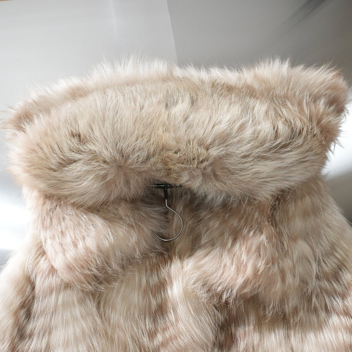 Light Beige Dyed Fox Fur Long Coat EMBA - Genuine Vintage Fur From Japan