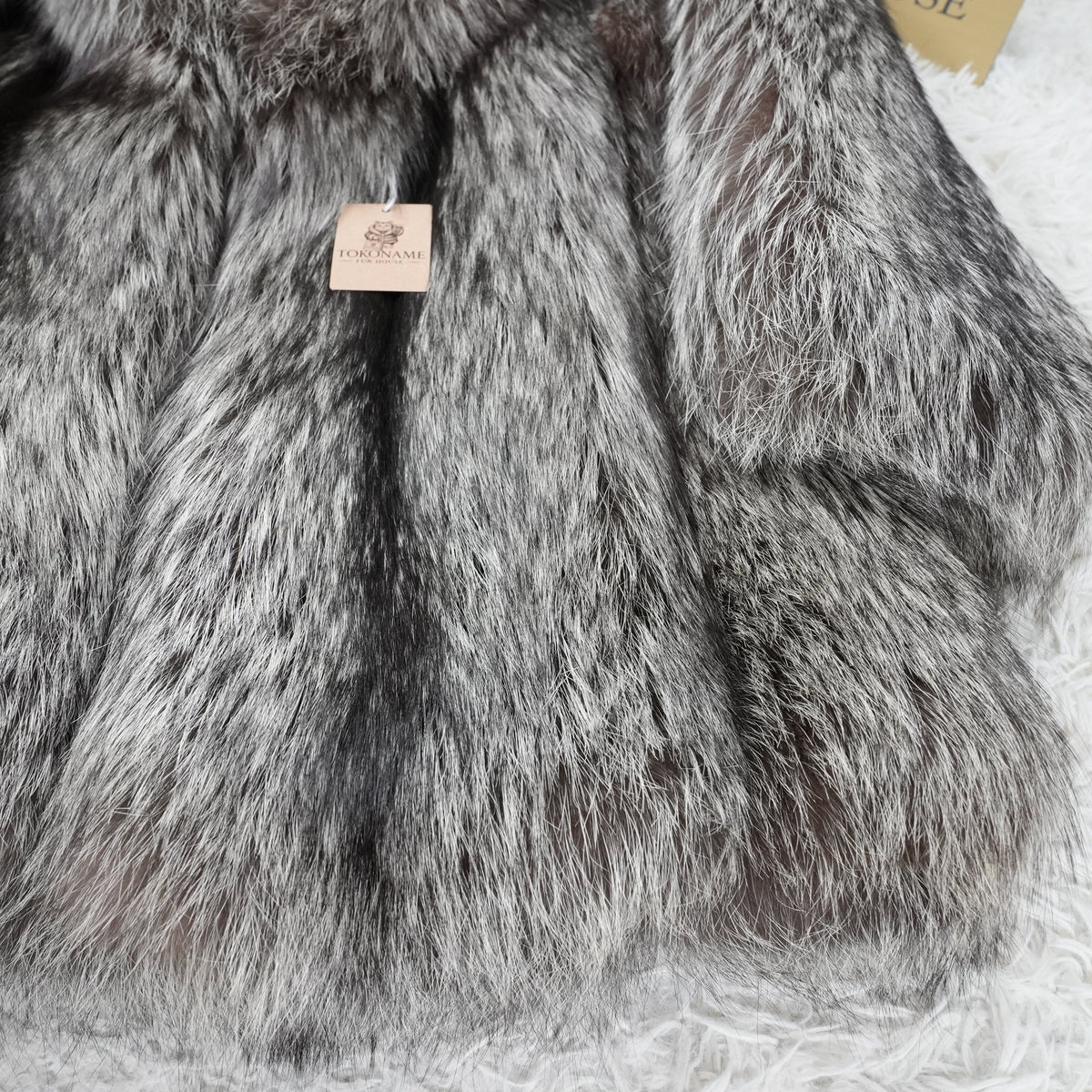 Silver Fox Fur Coat Soft and Fluffy EMBA - Genuine Vintage Fur From Japan