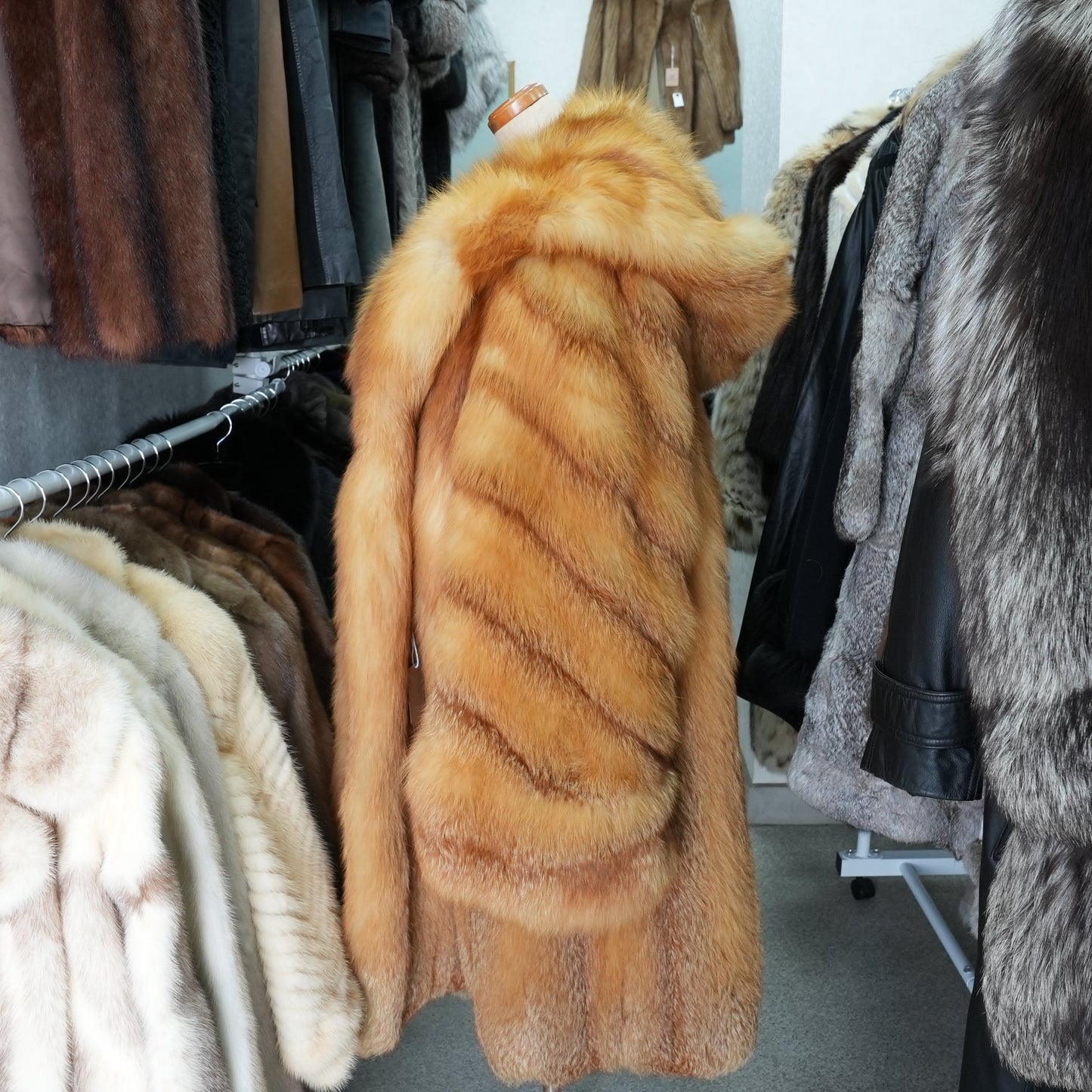 Red Fox Hoodie Long Coat - Genuine Vintage Fur From Japan