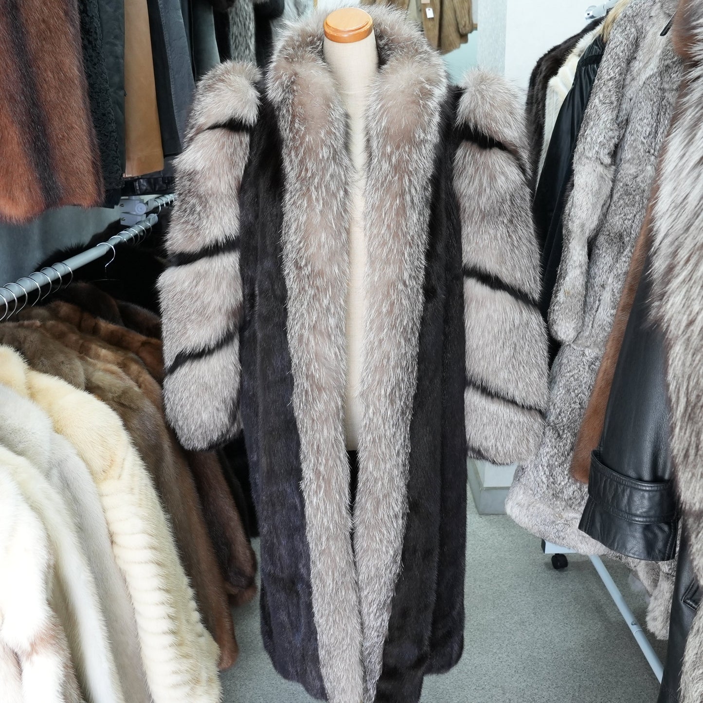 Dark Mink and Silver Fox Design Long Coat SAGA - Genuine Vintage Fur From Japan
