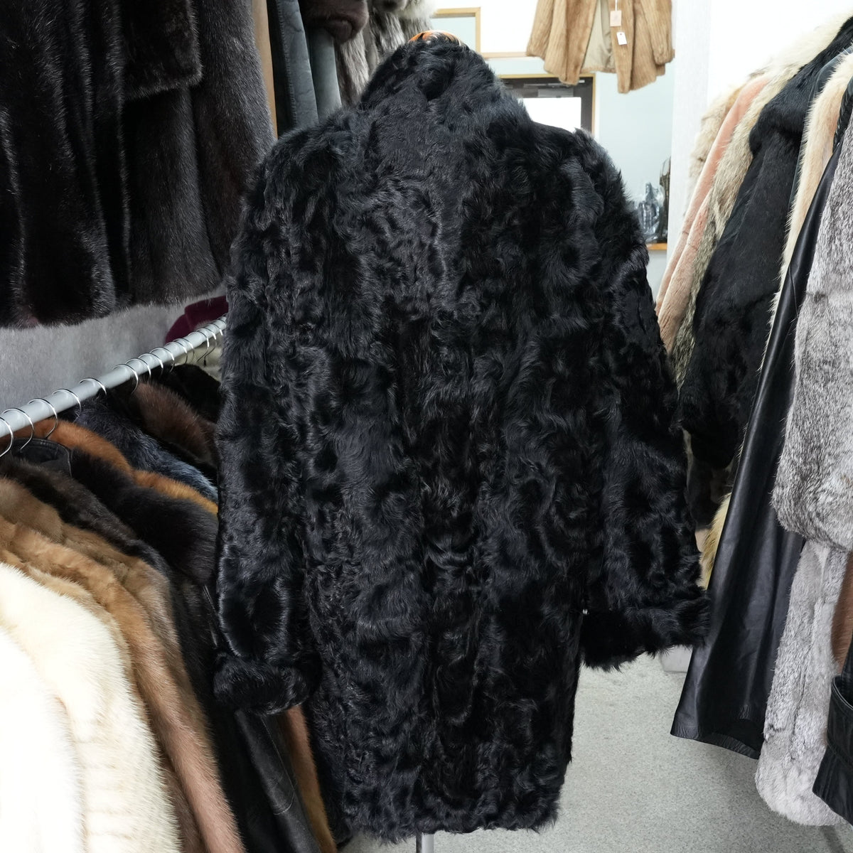 Chekiang Lamb Fur Long Coat DAMA collection - Genuine Vintage Fur Japan