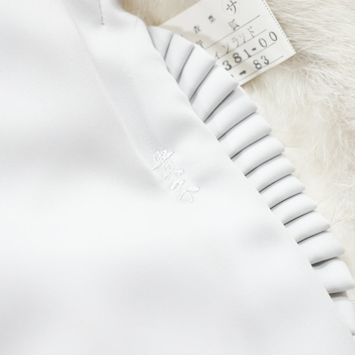 Nordic Fox Scallop Design Fur Coat very Soft and Fluffy EMBA - Genuine Vintage Fur From Japan
