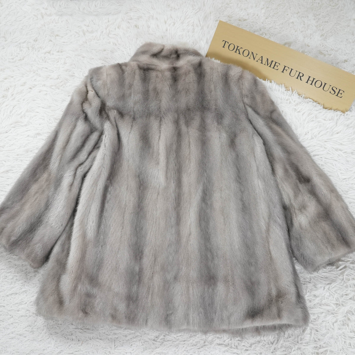 Sapphire Mink Fur Coat SAGA MINK - Genuine Vintage Fur From Japan