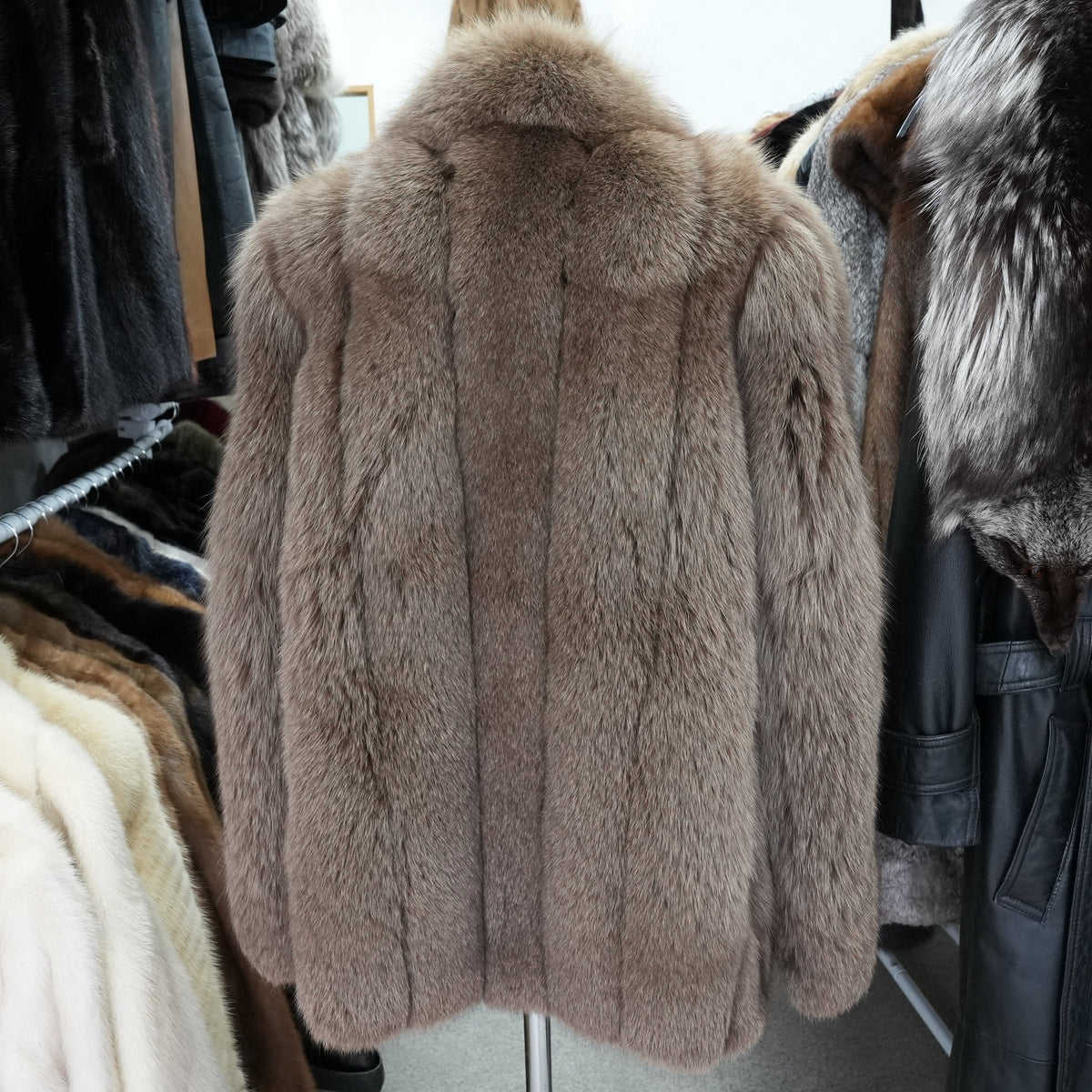Brown Dyed SAGA FOX Fur Coat Soft and Fluffy - Genuine Vintage Fur From Japan