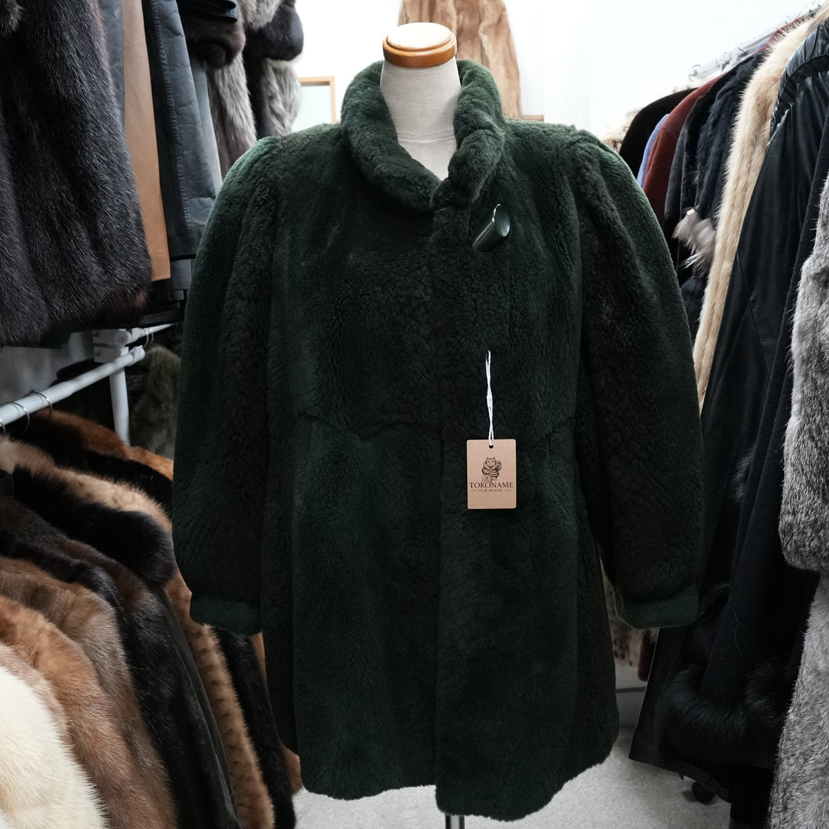 Nutria Fur Coat Green Dyed EMBA - Genuine Vintage Fur From Japan
