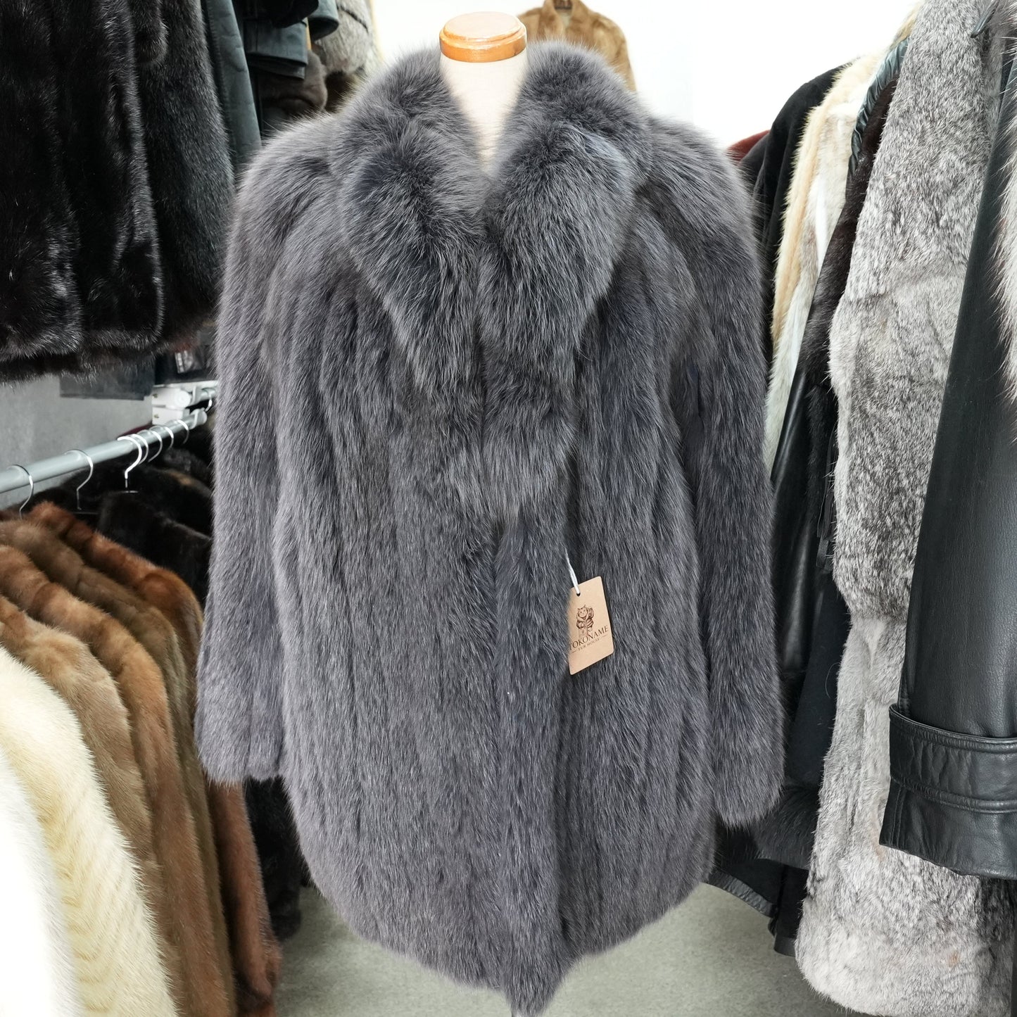 Gray Dyed SAGA FOX Fur Coat - Genuine Vintage Fur From Japan