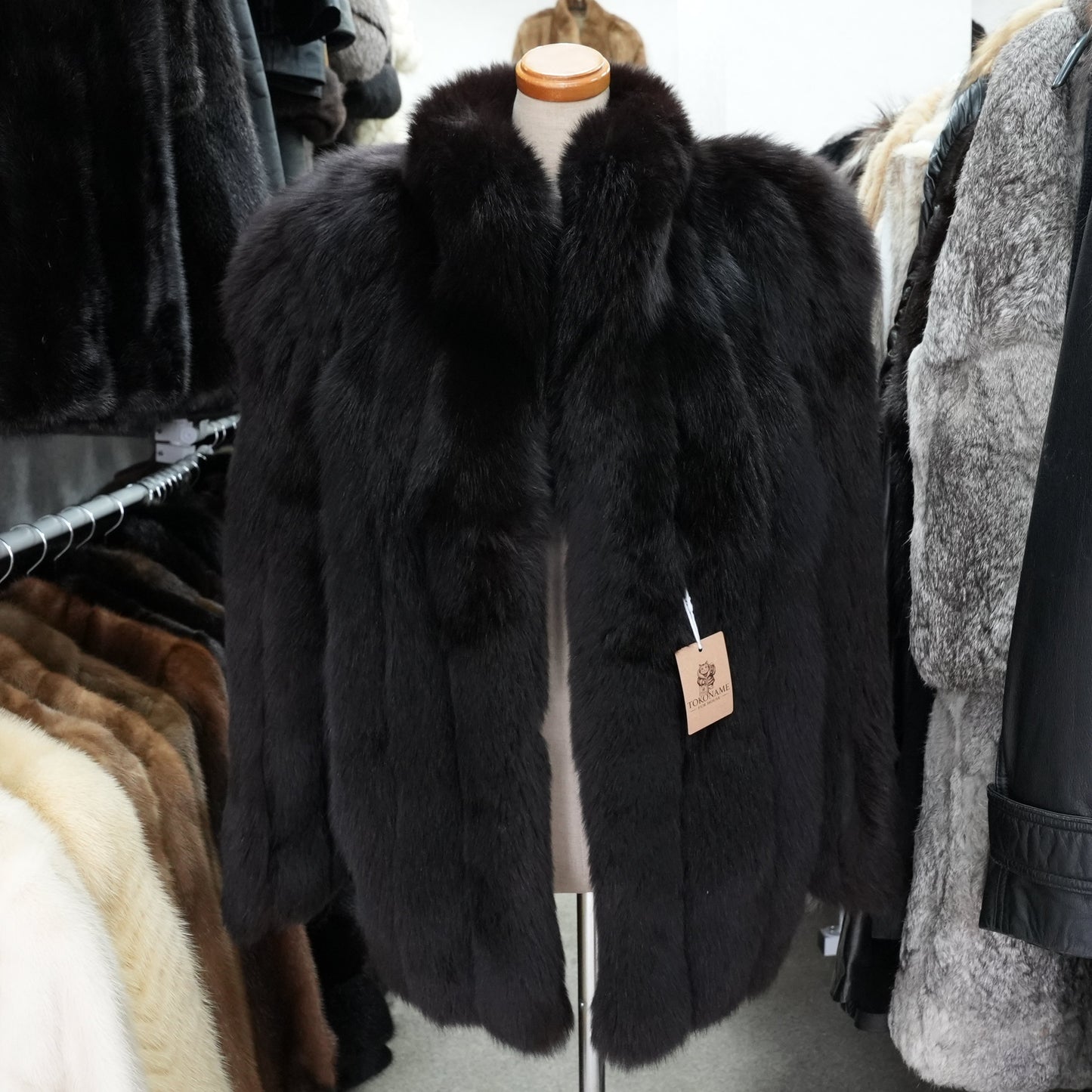 Black Dyed SAGA Fox Coat - Genuine Vintage Fur From Japan