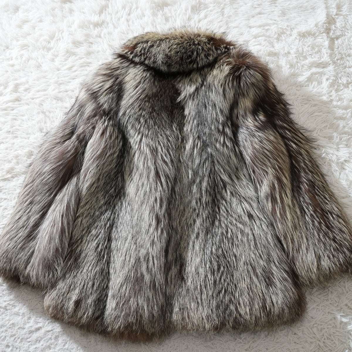 Silver Fox Fur Coat - Genuine Vintage Fur From Japan