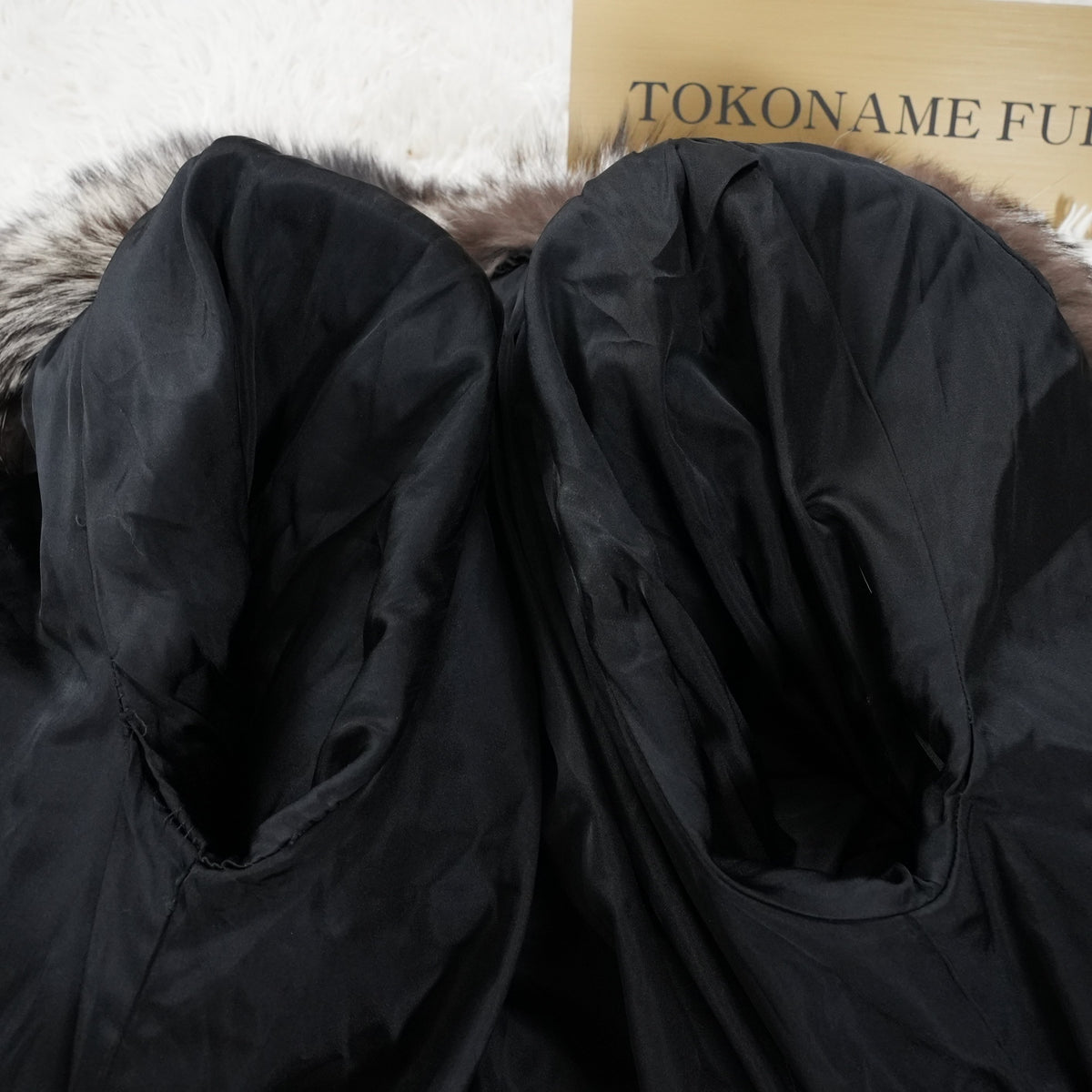 SAGA ROYAL Fox Fur Semi Long Coat Silver Fox Soft and Fluffy - Genuine Vintage Fur From Japan