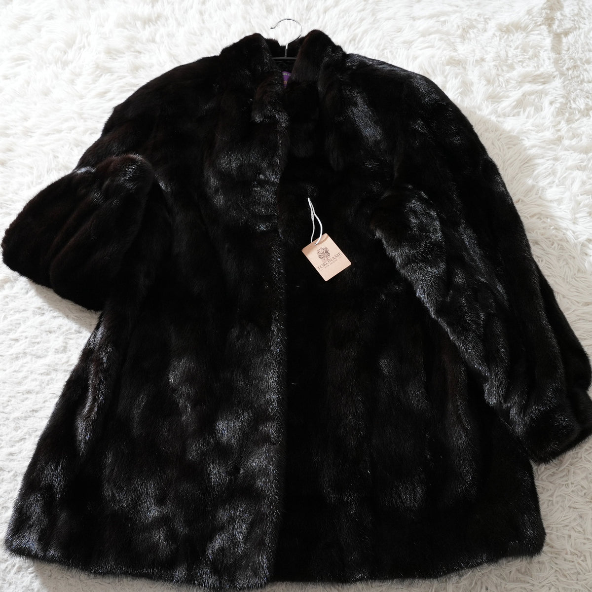 Glama Mink Fur Coat Soft and Glossy - Genuine Vintage Fur From Japan