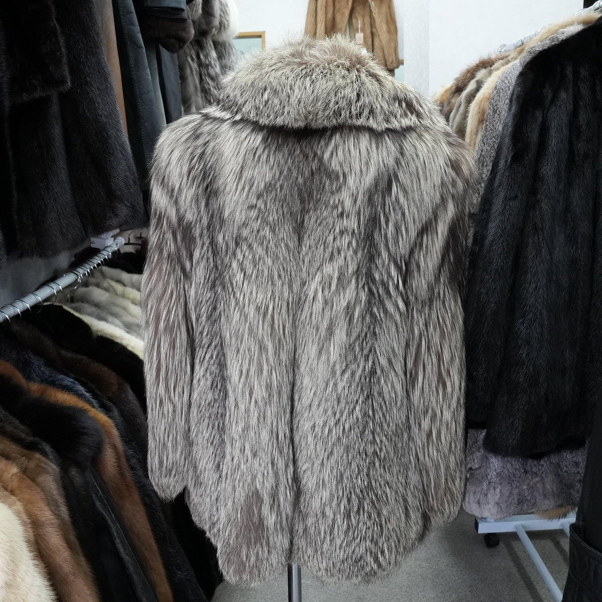 Silver Fox Fur Coat - Genuine Vintage Fur From Japan