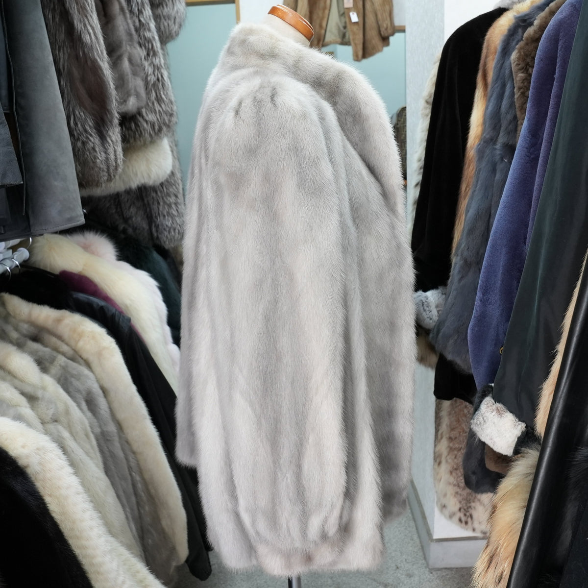 Sapphire Mink Fur Coat - Genuine Vintage Fur From Japan