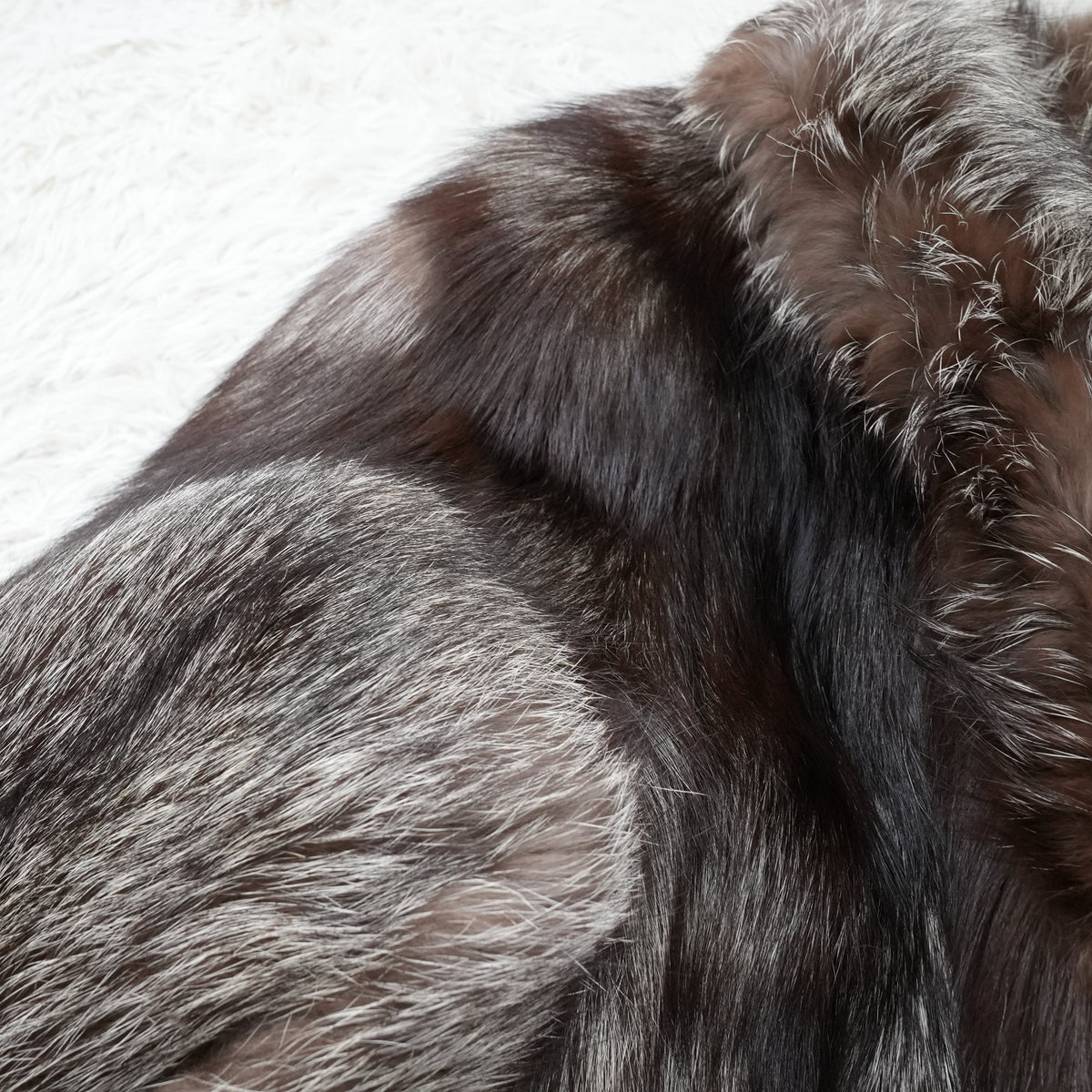 Silver Fox Fur Coat Soft and Fuluffy - Genuine Vintage Fur From Japan