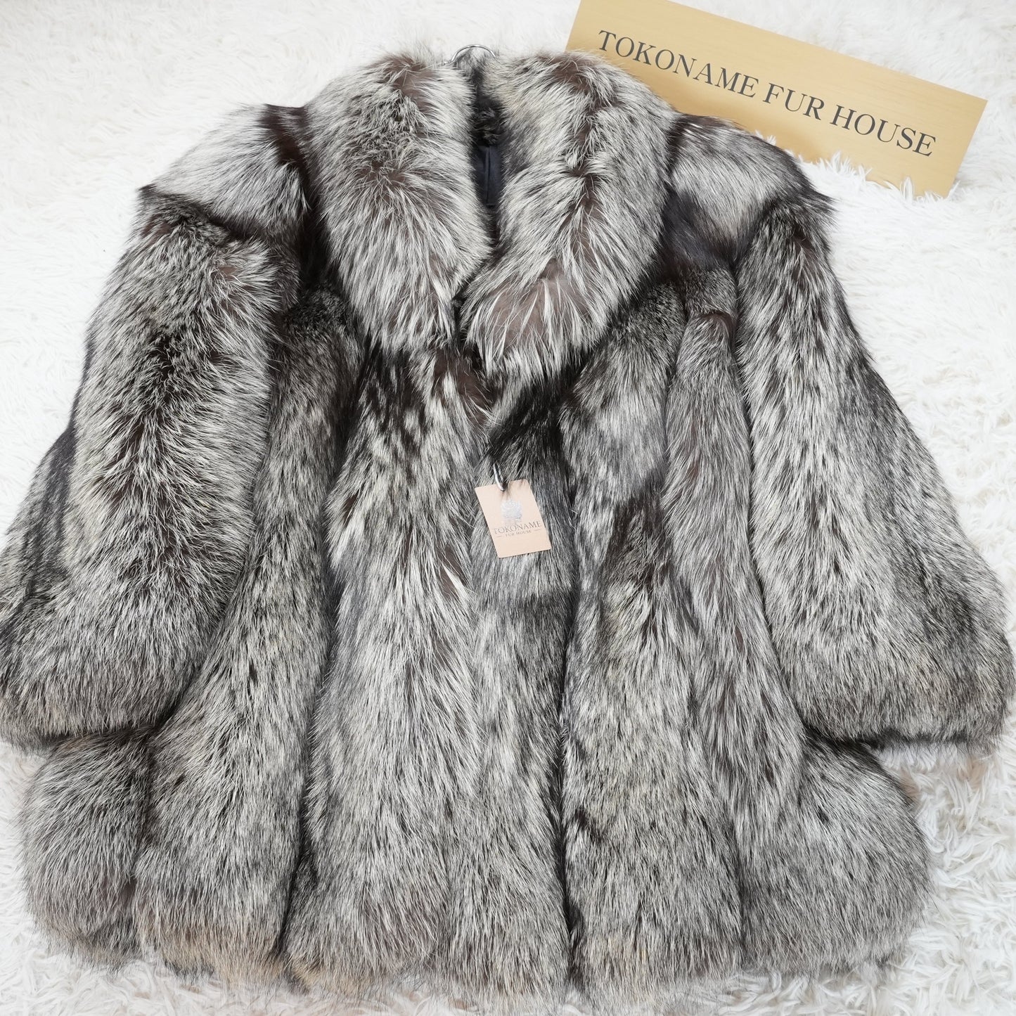 SAGA ROYAL FOX Silver Fox Coat - Genuine Vintage Fur From Japan