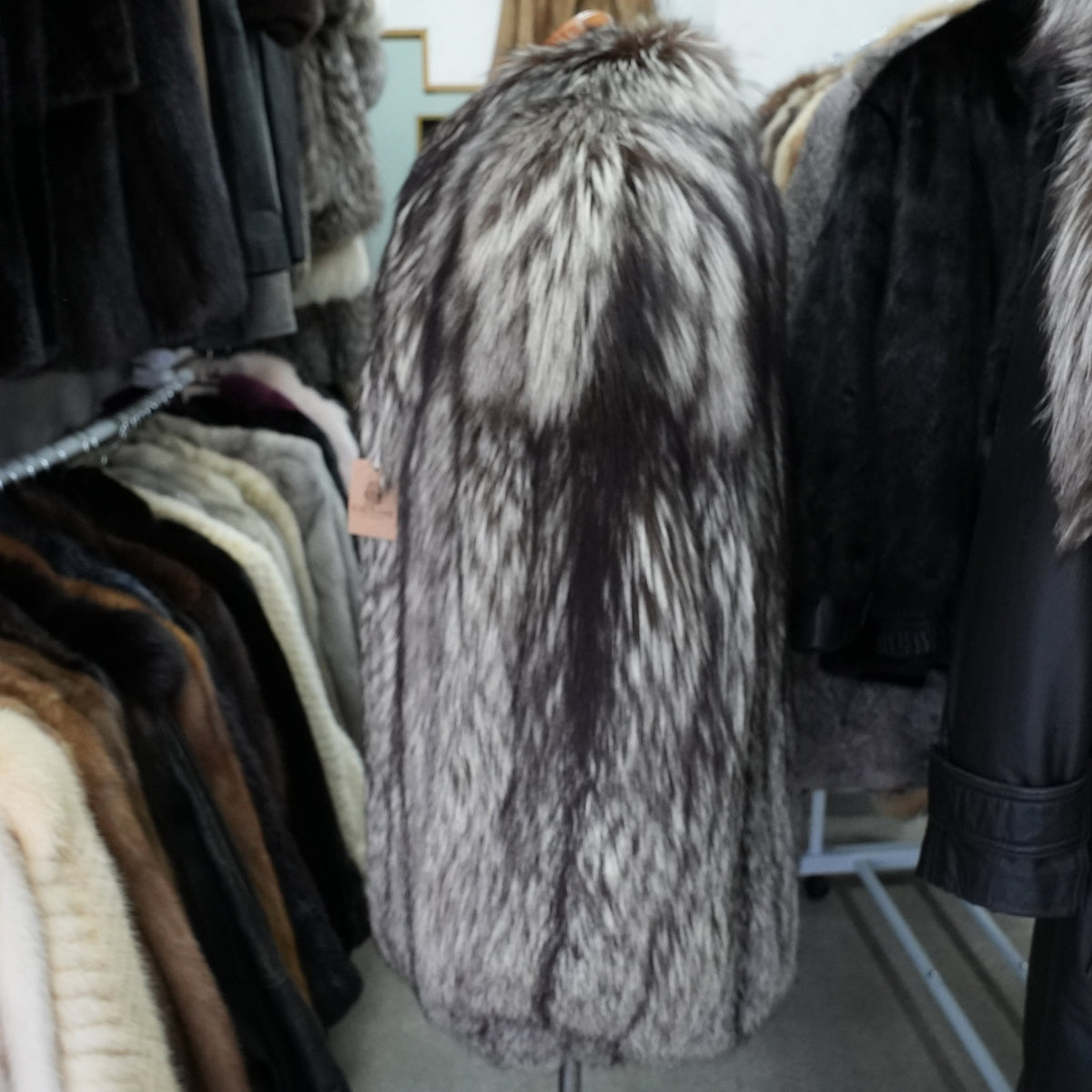 Silver Fox Fur Coat Very Soft and Fluffy - Genuine Vintage Fur From Japan