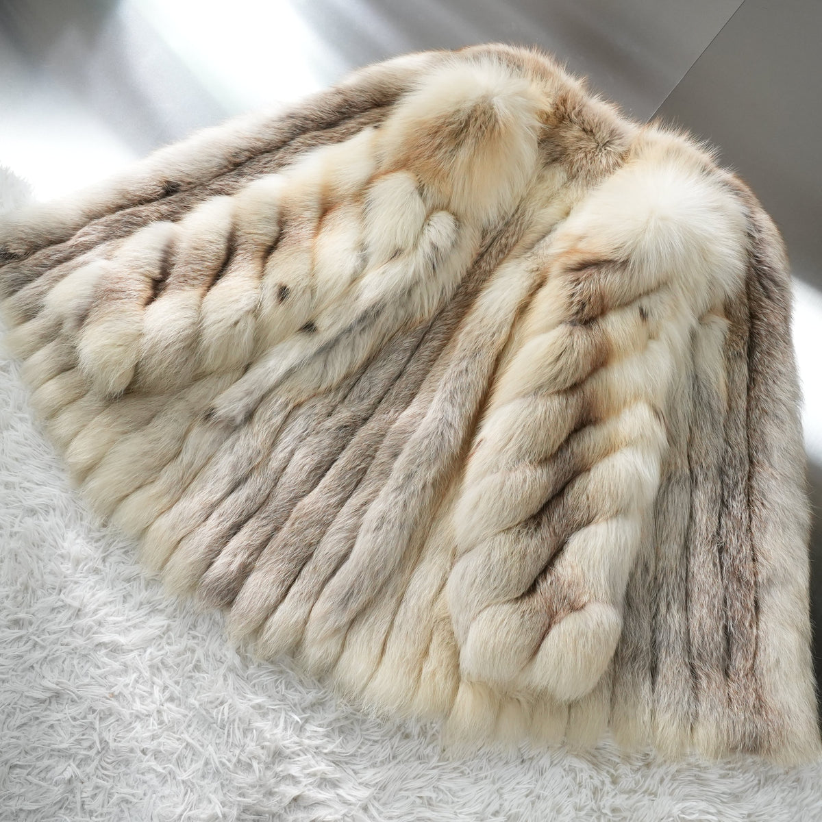 Golden Island Fox Fur Coat SAGA ROYAL FOX - Genuine Vintage Fur From Japan