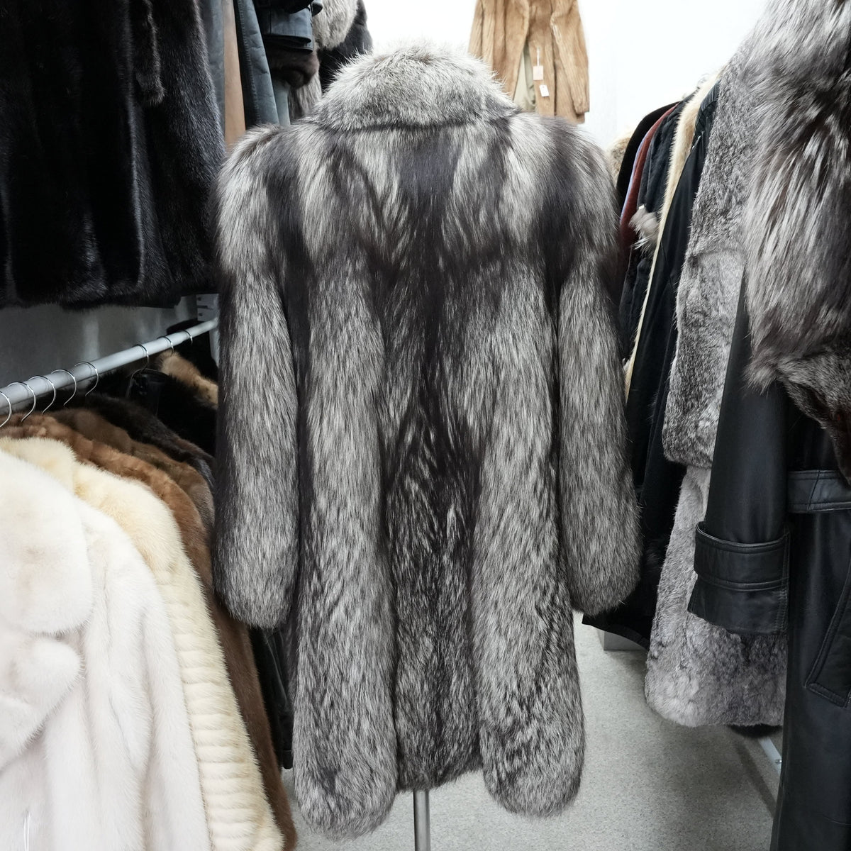 Silver Fox Semi Long Coat Soft and Fluffy - Genuine Vintage Fur From Japan