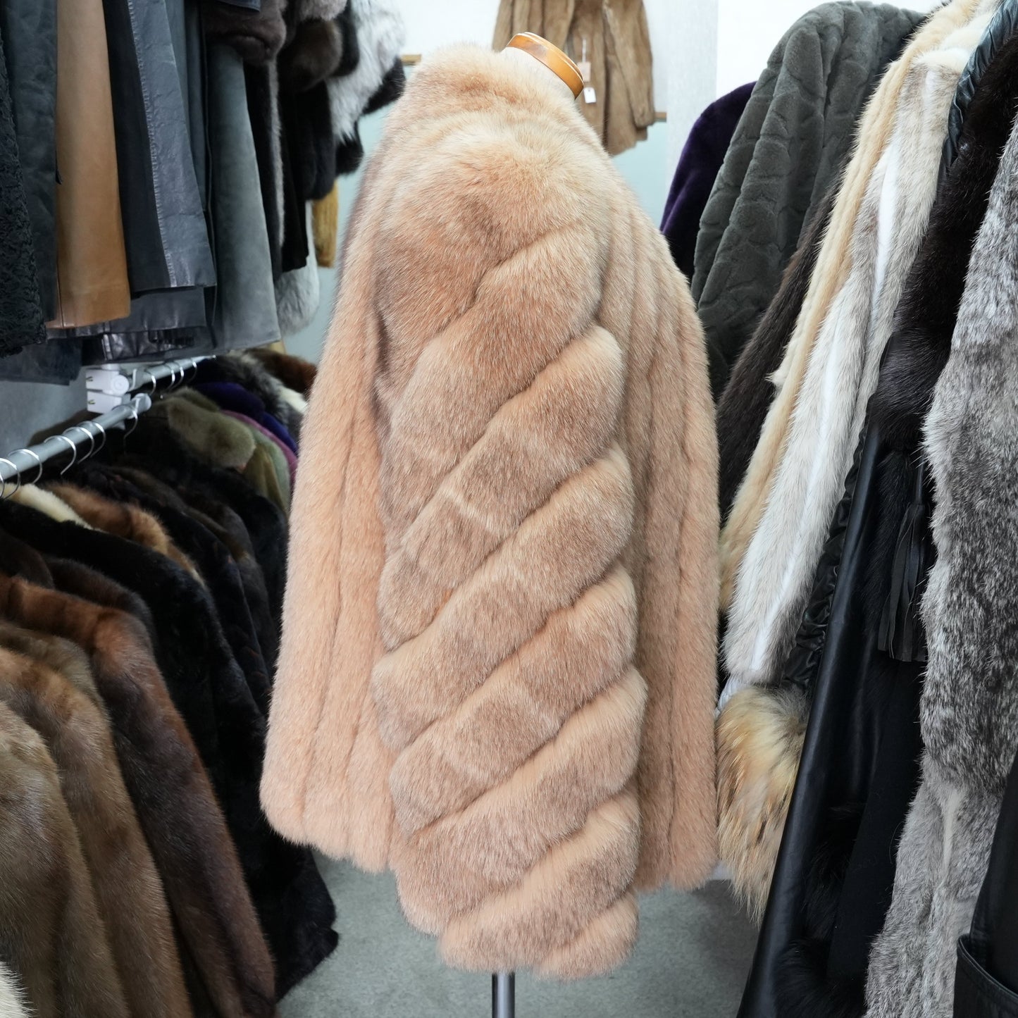 Beige Dyed Fox Fur Coat - Genuine Vintage Fur From Japan