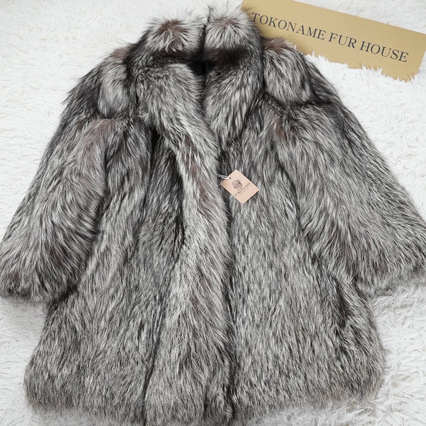 Silver Fox Fur Coat - Genuine Vintage Fur From Japan