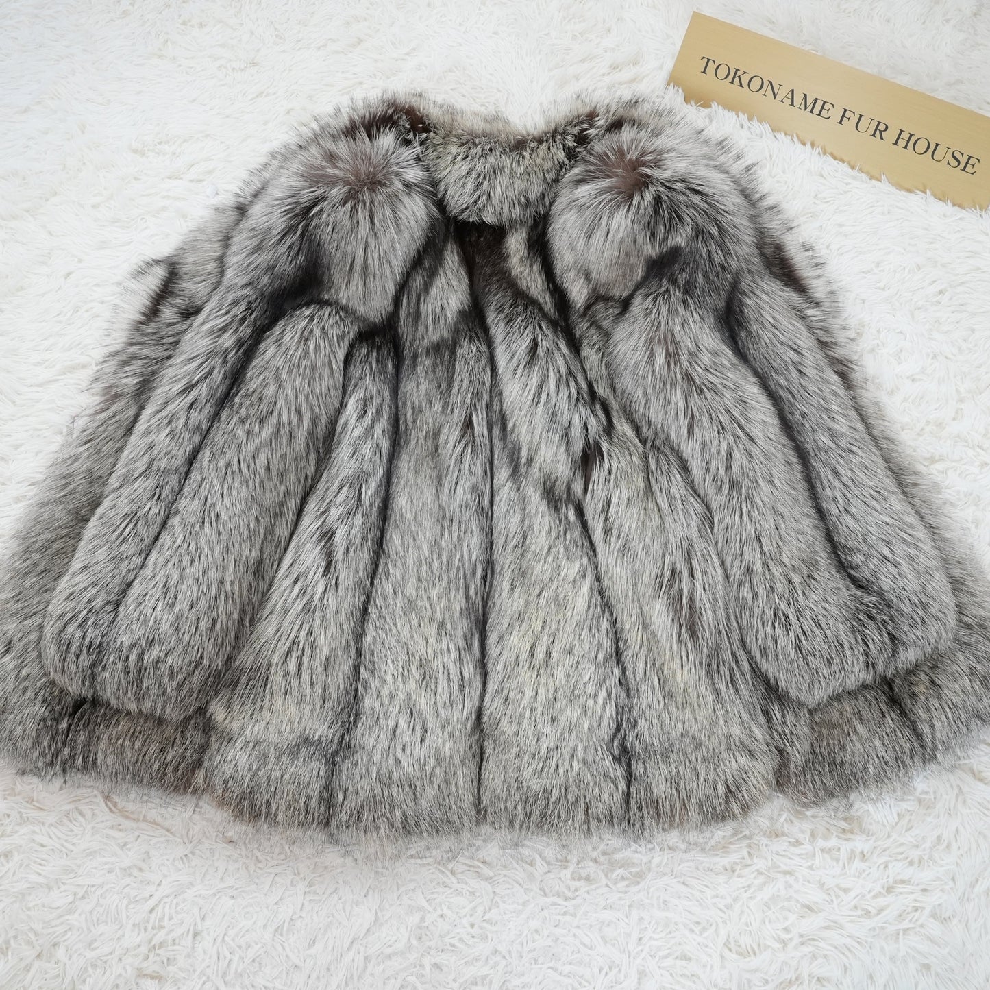 SAGA ROYAL FOX Silver Fox Soft and Fluffy - Genuine Vintage Fur Japan