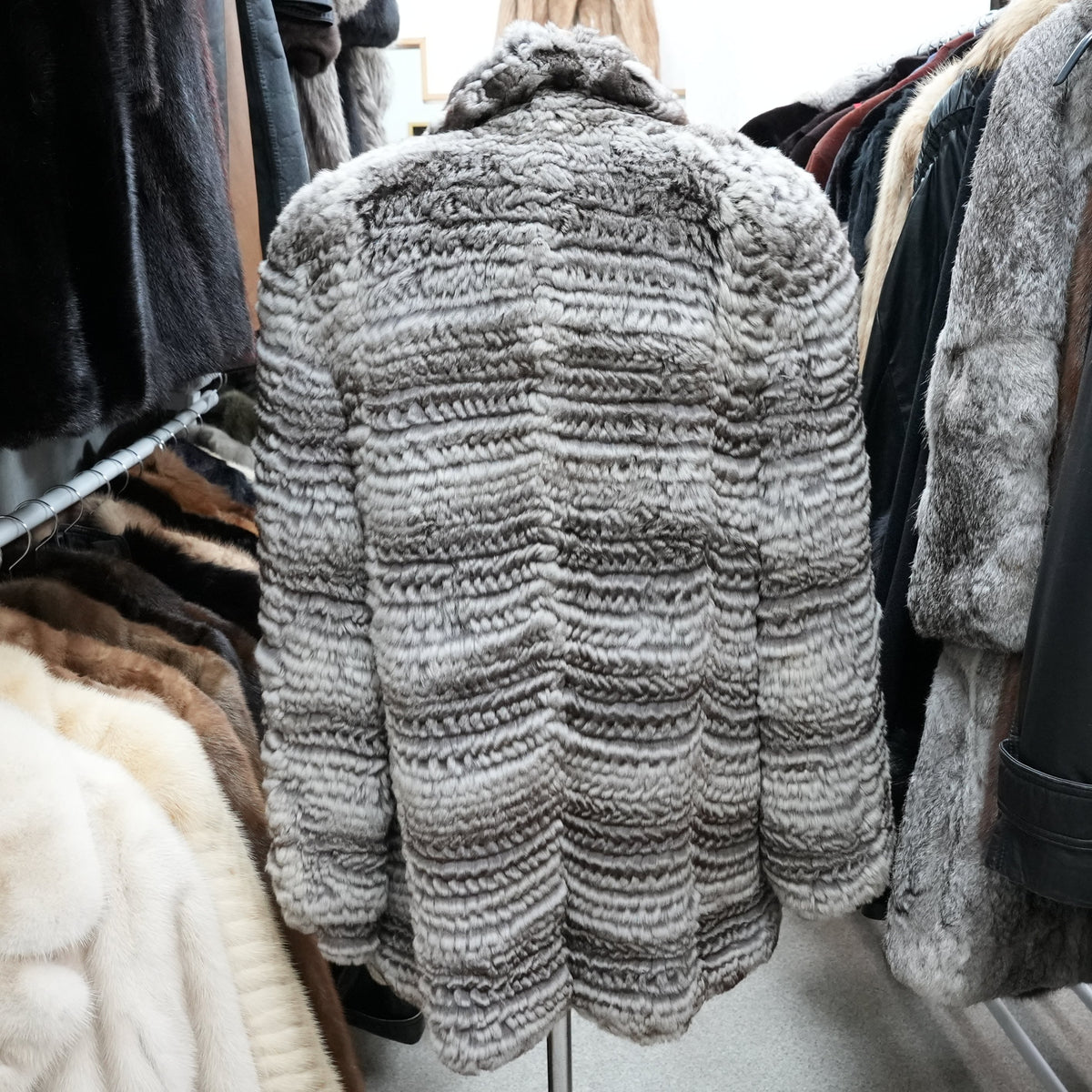 Yarn Chinchilla Fur Coat Nakamura Fur - Genuine Vintage Fur From Japan