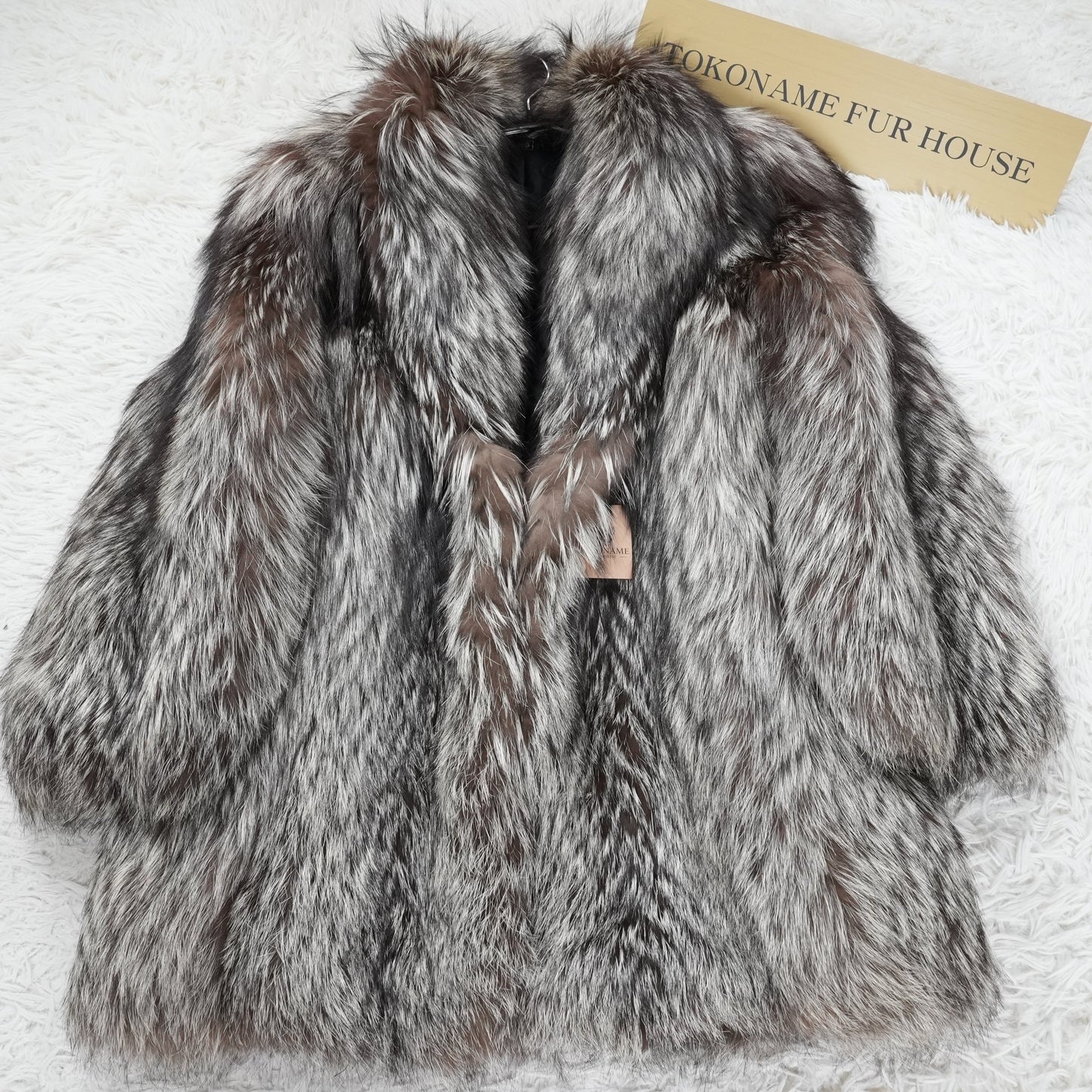 Silver Fox Fur Coat Soft & Fluffy SAGA FOX - Genuine Vintage Fur From Japan
