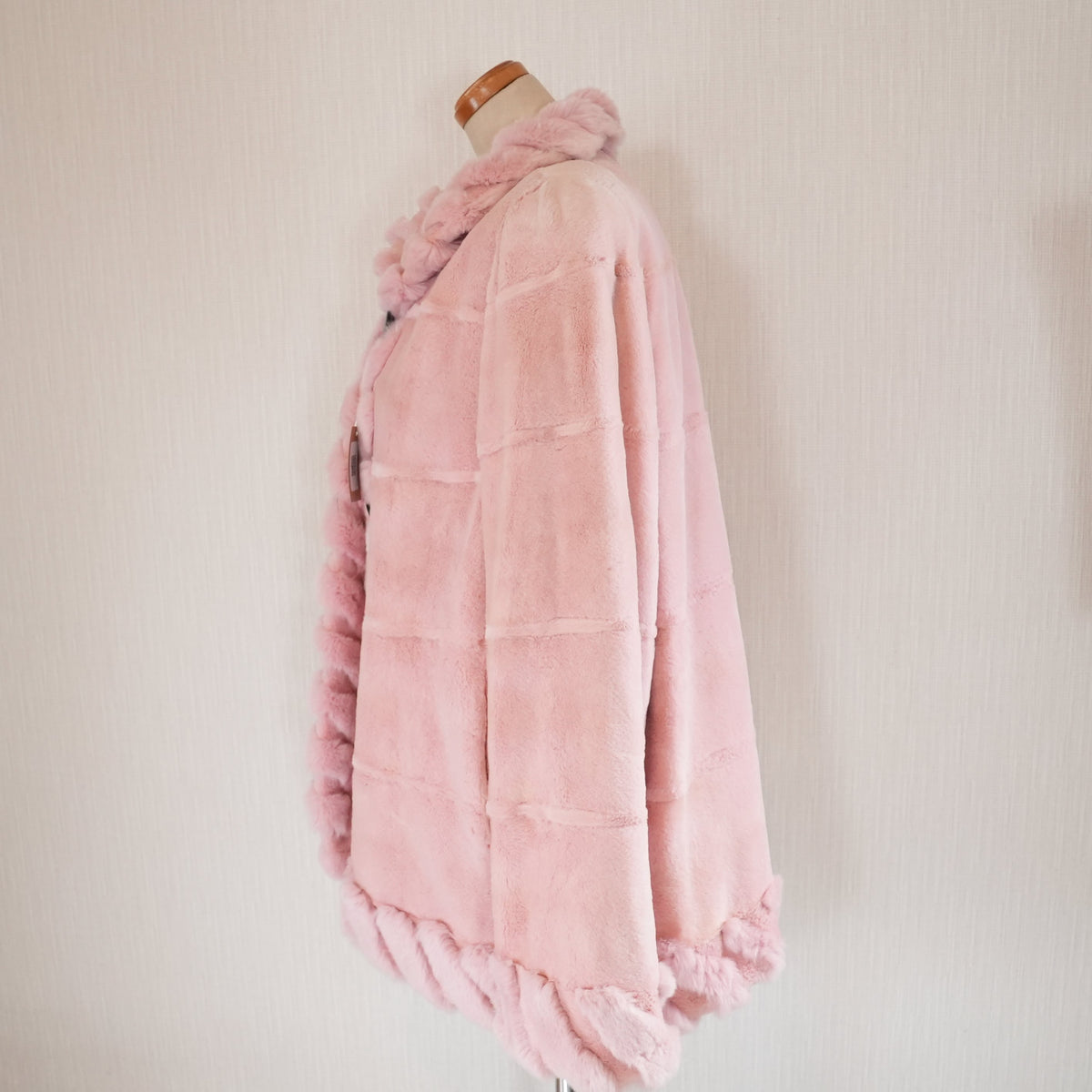 Pink Dyed Reversible Rabbit Fur Coat - Genuine Vintage Fur From Japan