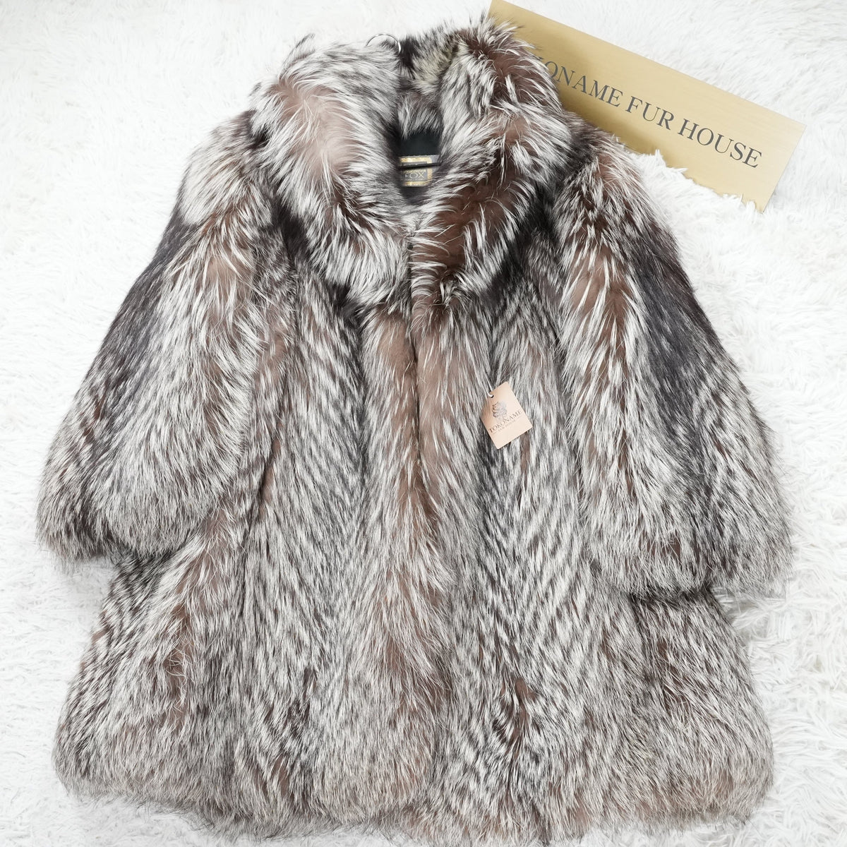 Silver Fox Coat SAGA FOX - Genuine Vintage Fur From Japan