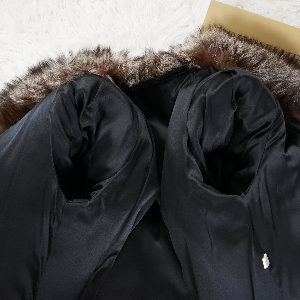 Silver Fox Fur Coat Soft and Fluffy SAGA FOX - Genuine Vintage Fur From Japan