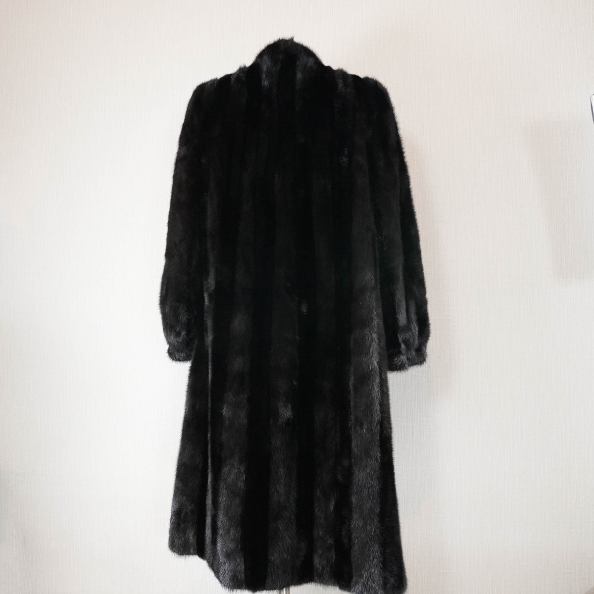 SAGA MINK Fur Long Coat Stripe Design - Genuine Vintage Fur From Japan