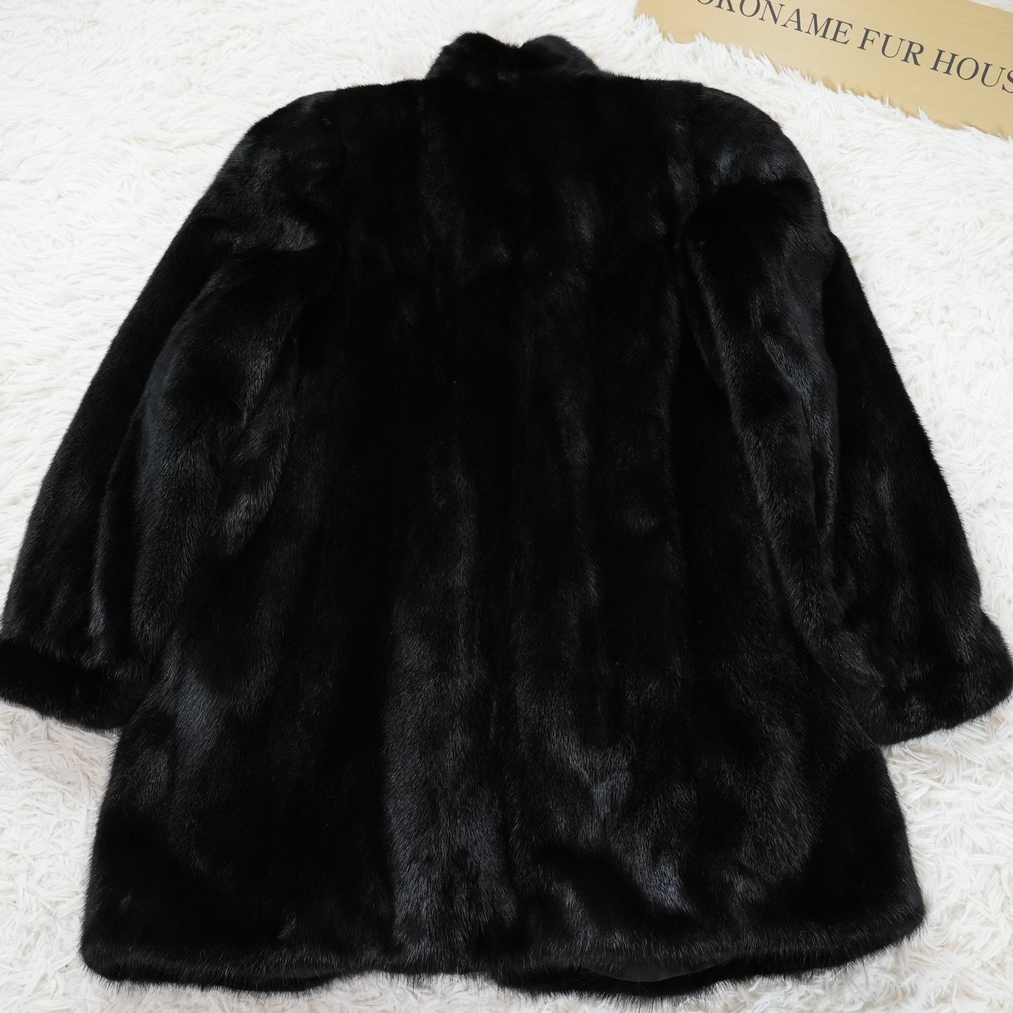 SAGA MINK Black mink Fur Coat - Genuine Vintage Fur Japan