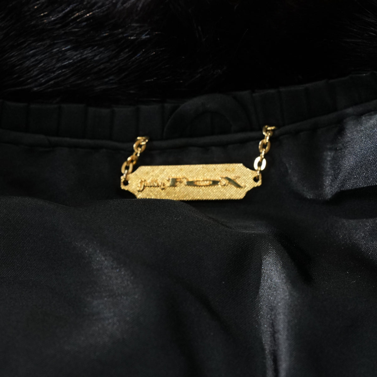 SAGA MINK Fur Long Coat Stripe Design - Genuine Vintage Fur From Japan