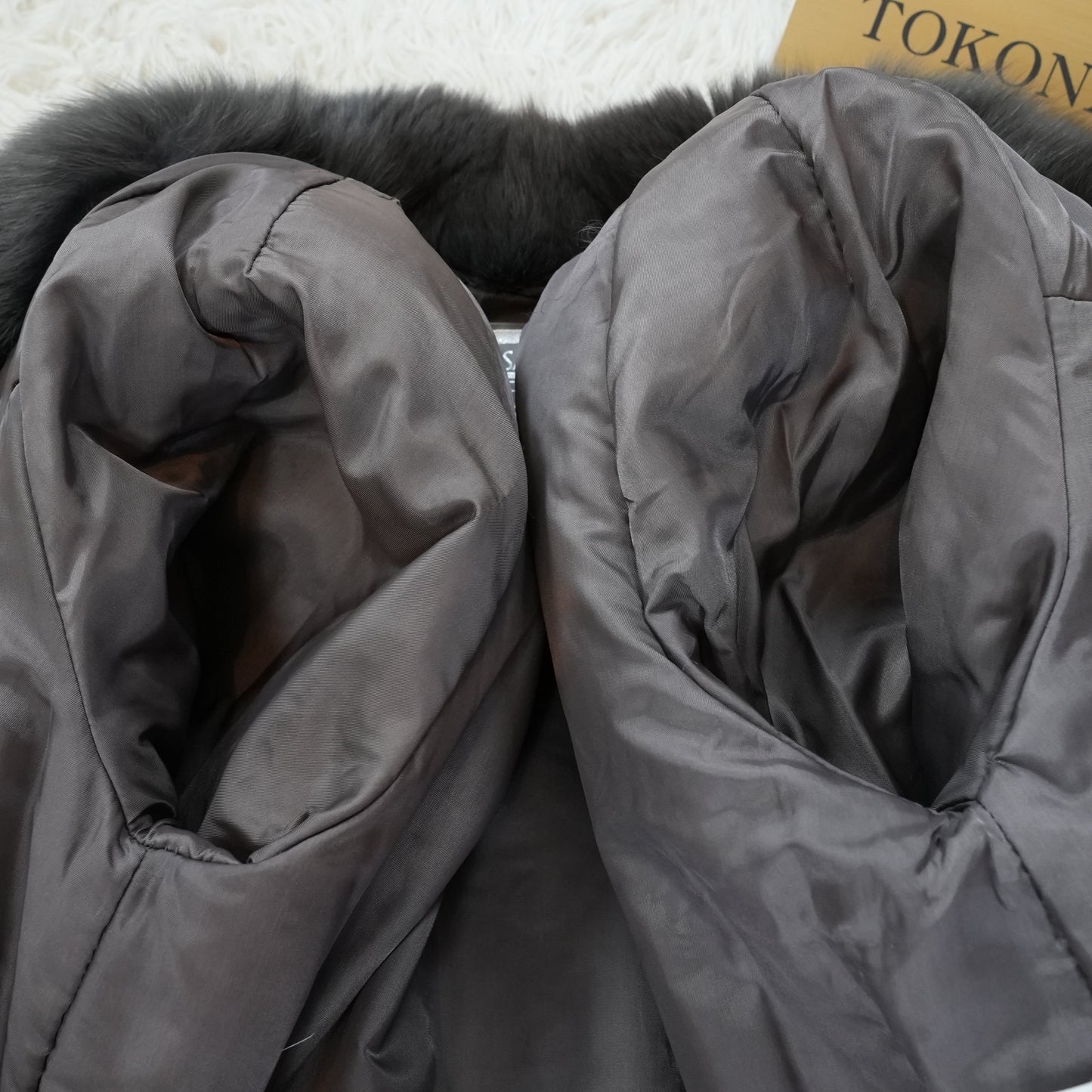Gray Dyed Fox Fur Coat SAGA FOX - Genuine Vintage Fur From Japan