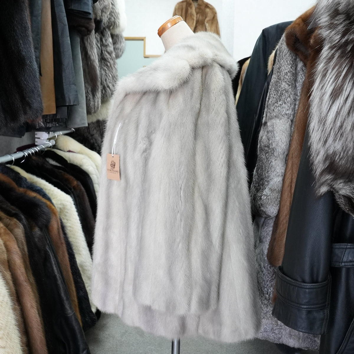 Sapphire Mink Big collar Coat - Genuine Vintage Fur From Japan