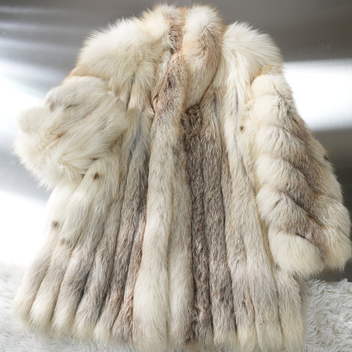 Golden Island Fox Fur Coat SAGA ROYAL FOX - Genuine Vintage Fur From Japan