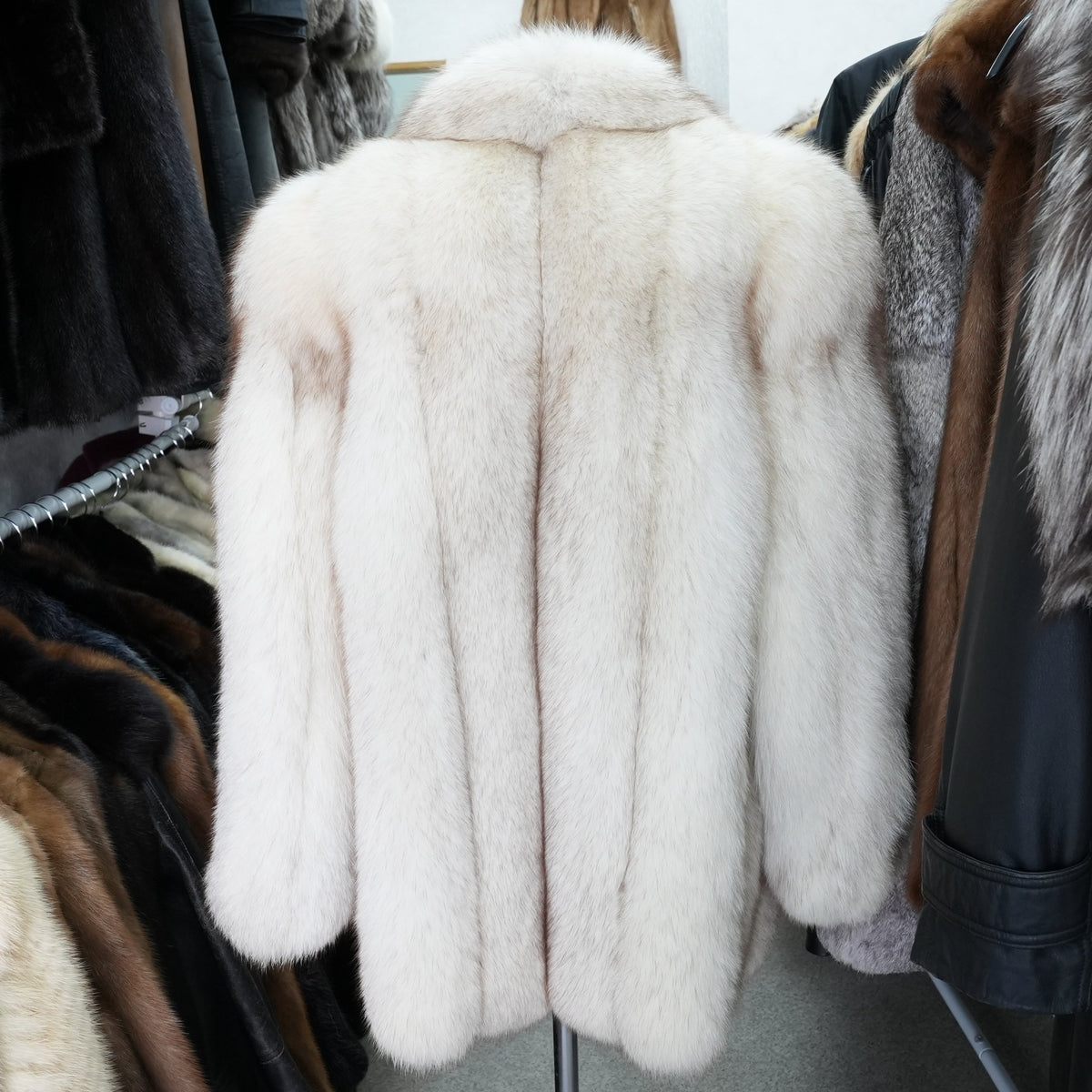 Blue Fox Fur Coat Soft and Fluffy jindo - Genuine Vintage Fur From Japan