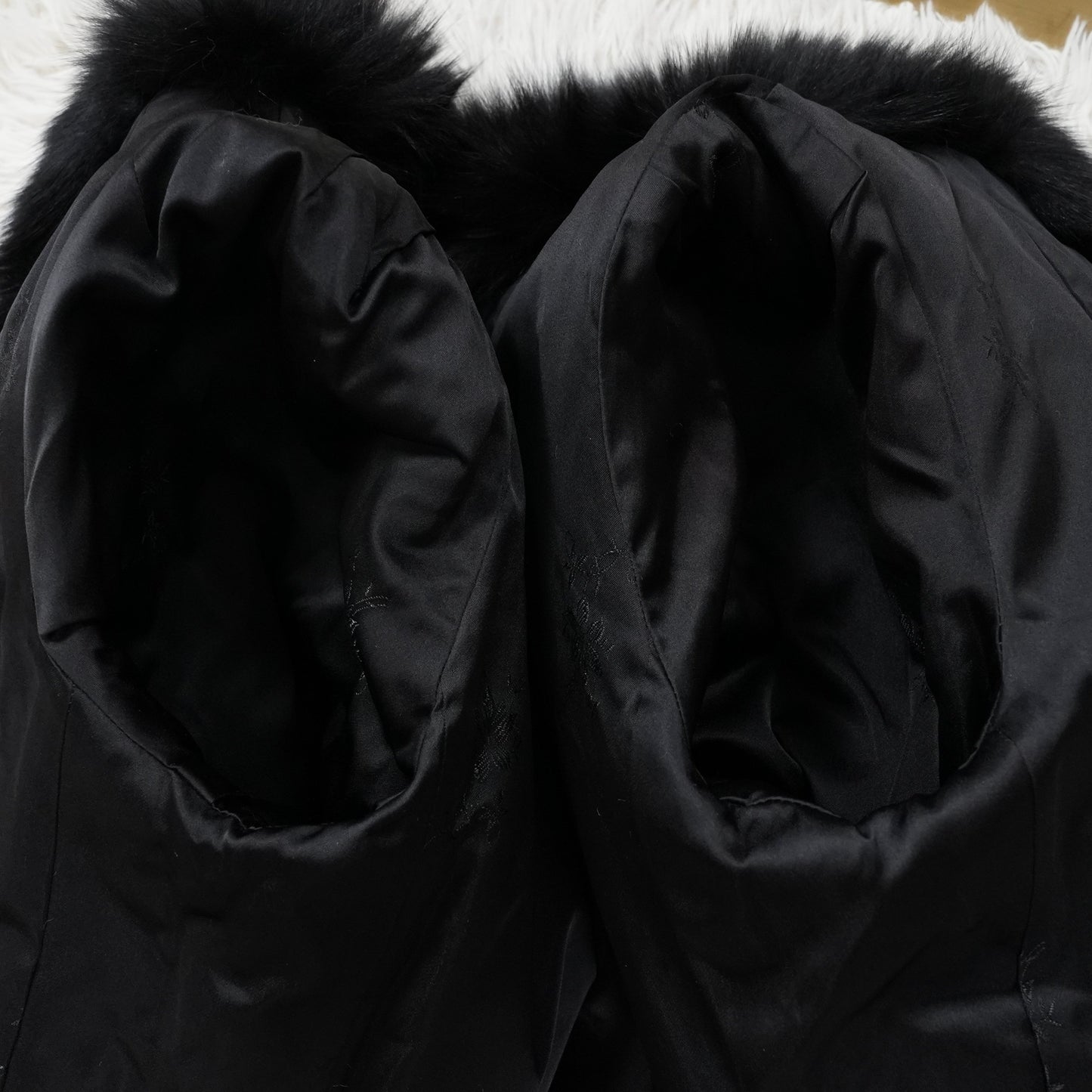 Black Dyed Fox Design Coat EMBA - Genuine Vintage Fur From Japan