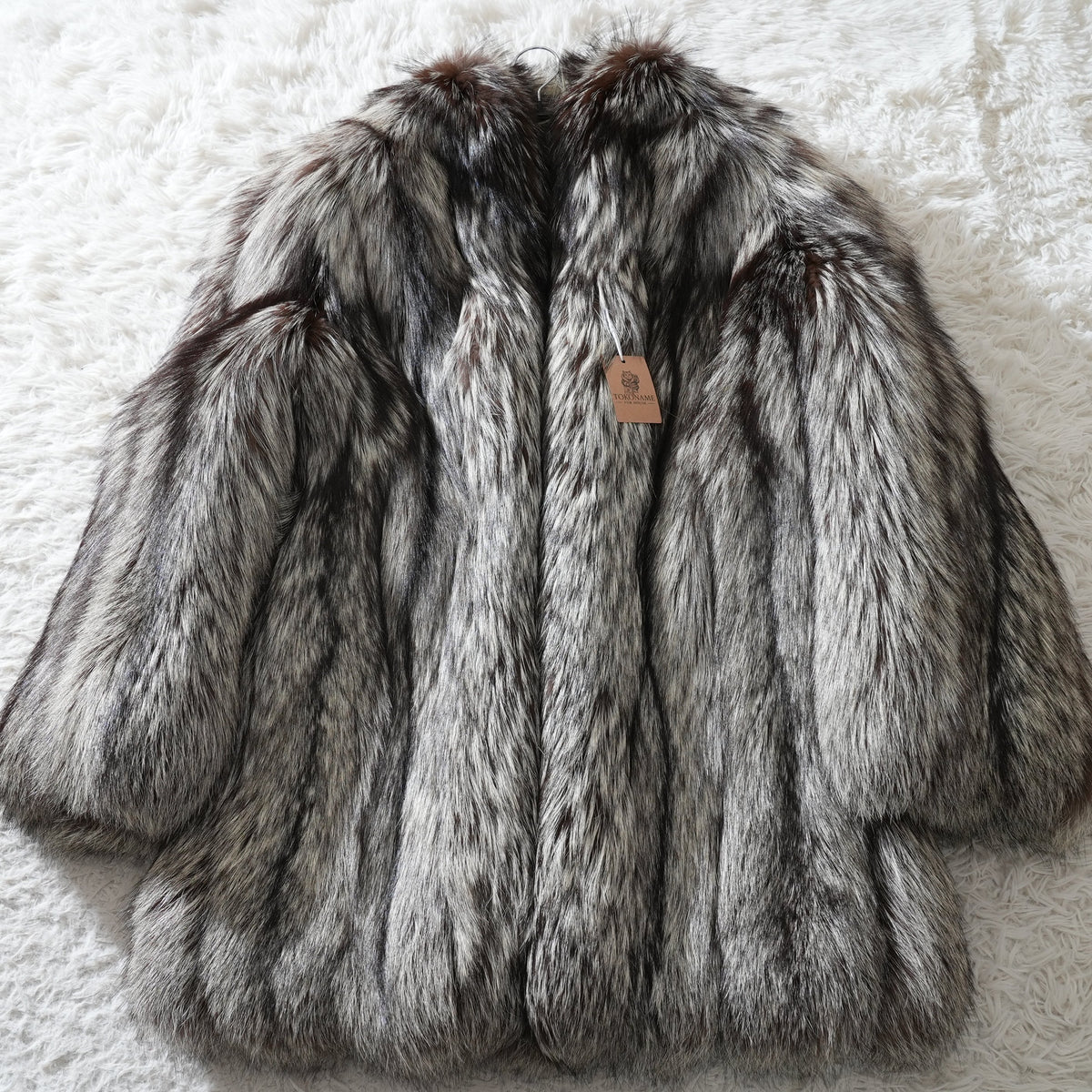 Silver Fox Fur Coat Very Soft and Fluffy - Genuine Vintage Fur From Japan