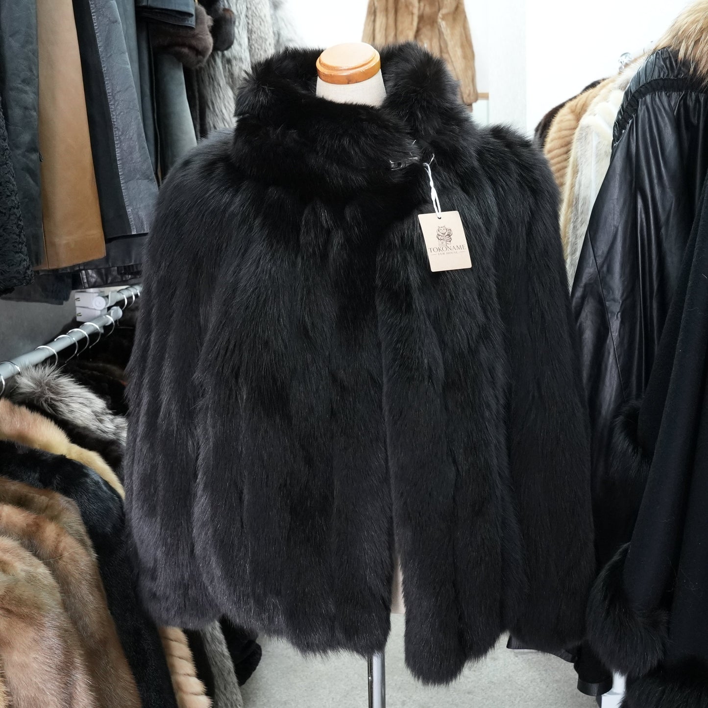 Black Dyed Fox Coat SAGA FOX - Genuine Vintage Fur From Japan