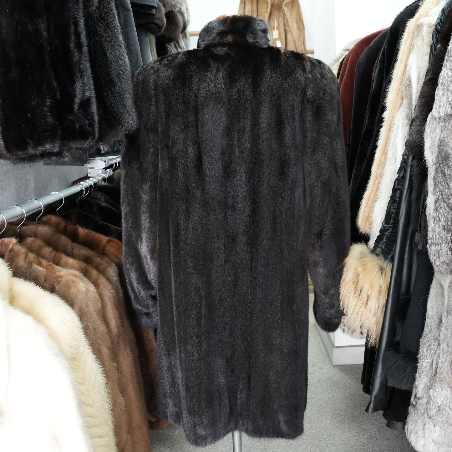 ROYAL SAGA MINK Fur Coat - Genuine Vintage Fur From Japan