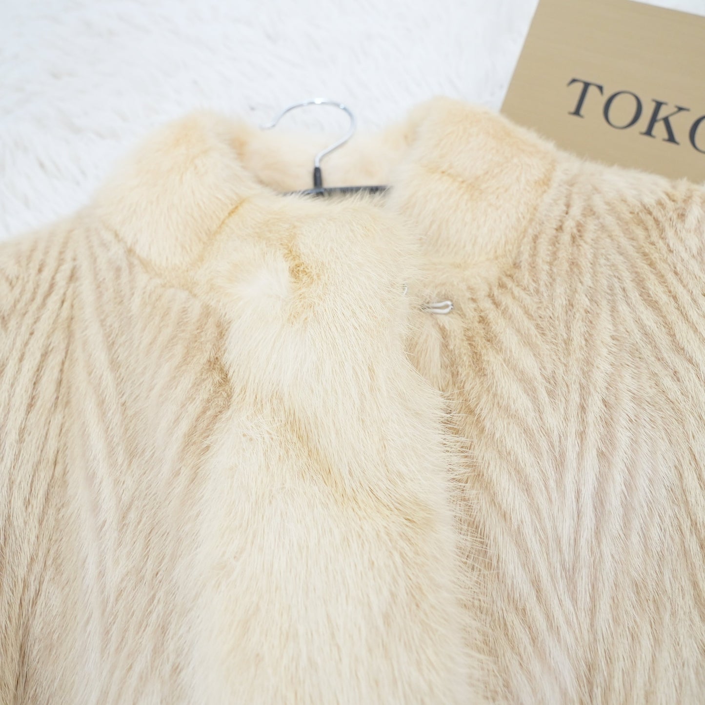 White Mink ZipZag Pattern Genuine Vintage Fur Japan